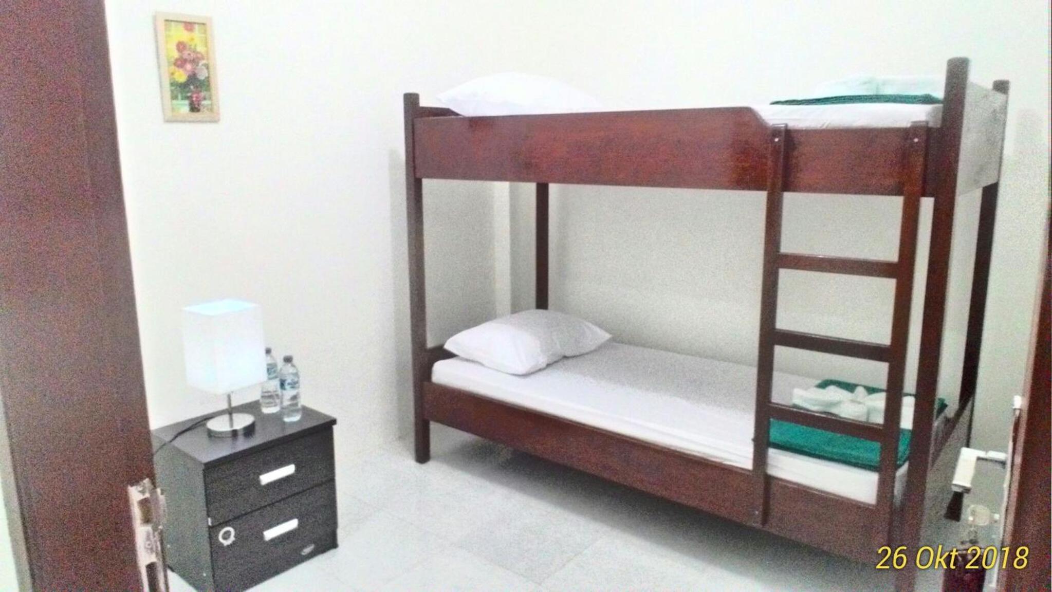 Balige J&J Guest House 2
