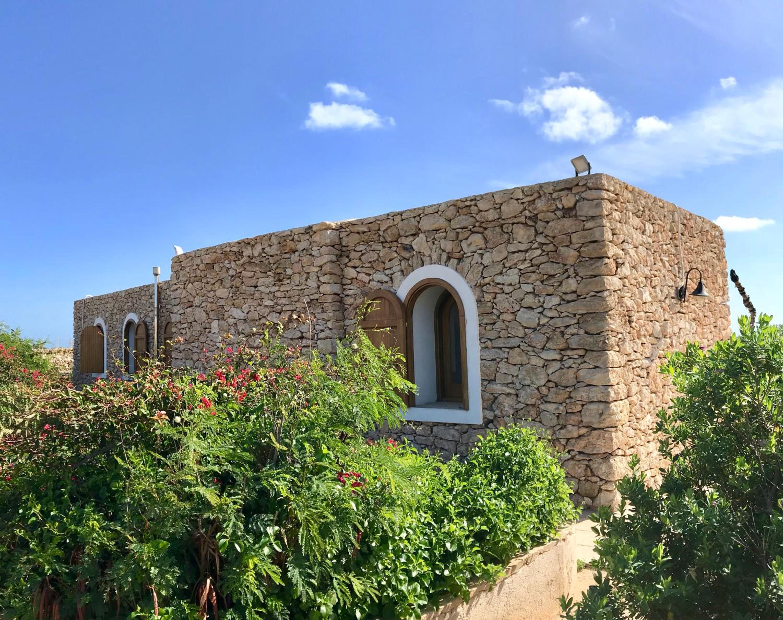 Dammuso Villa