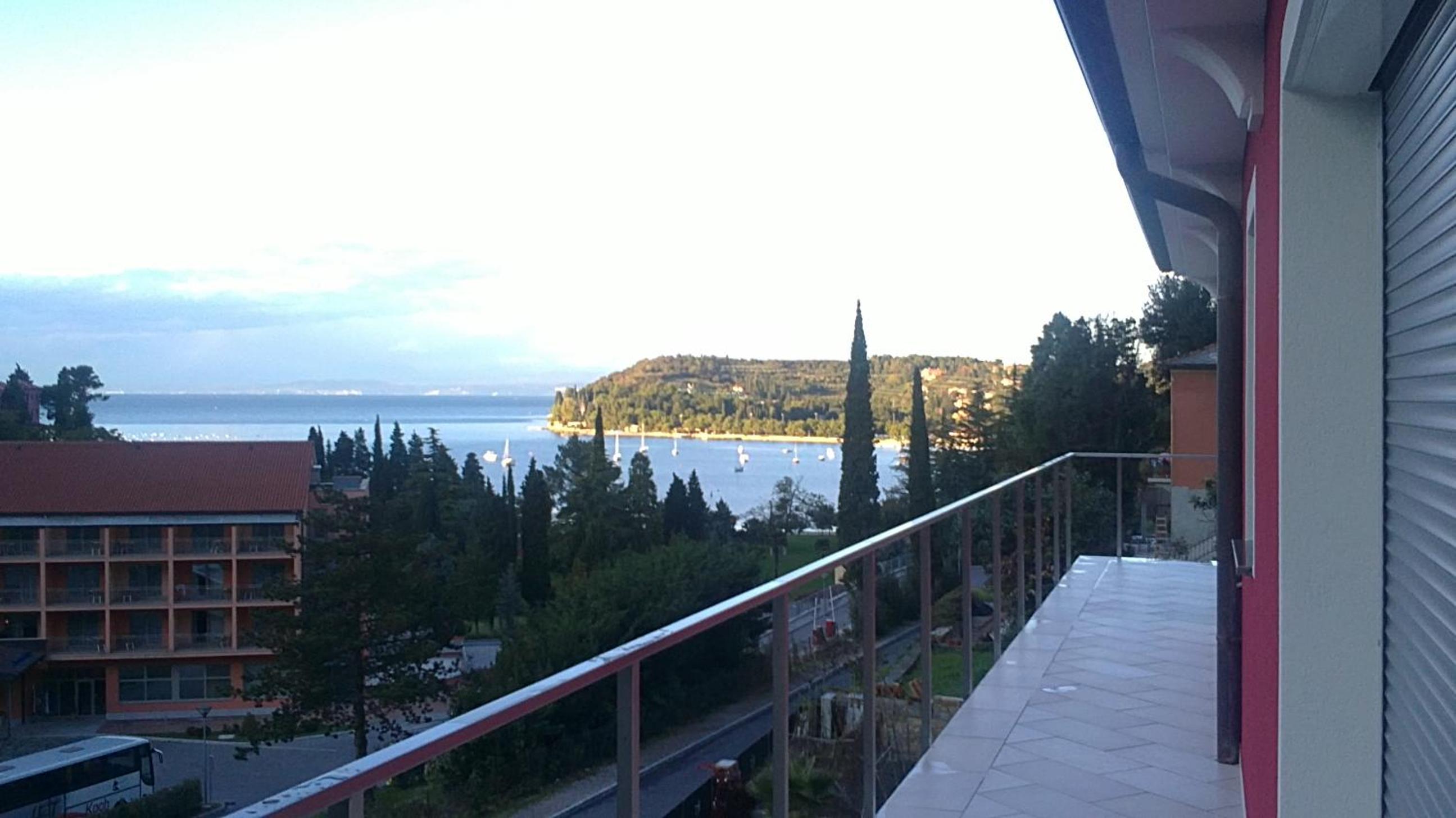 Heart of Strunjan Apartments AL