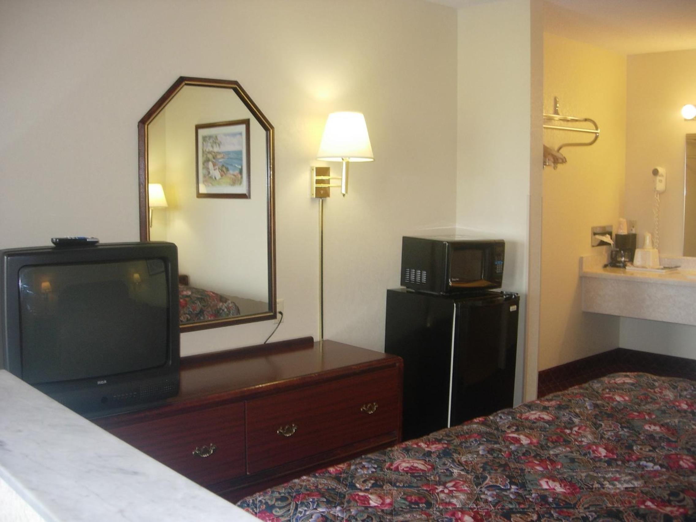 Western Inn & Suites