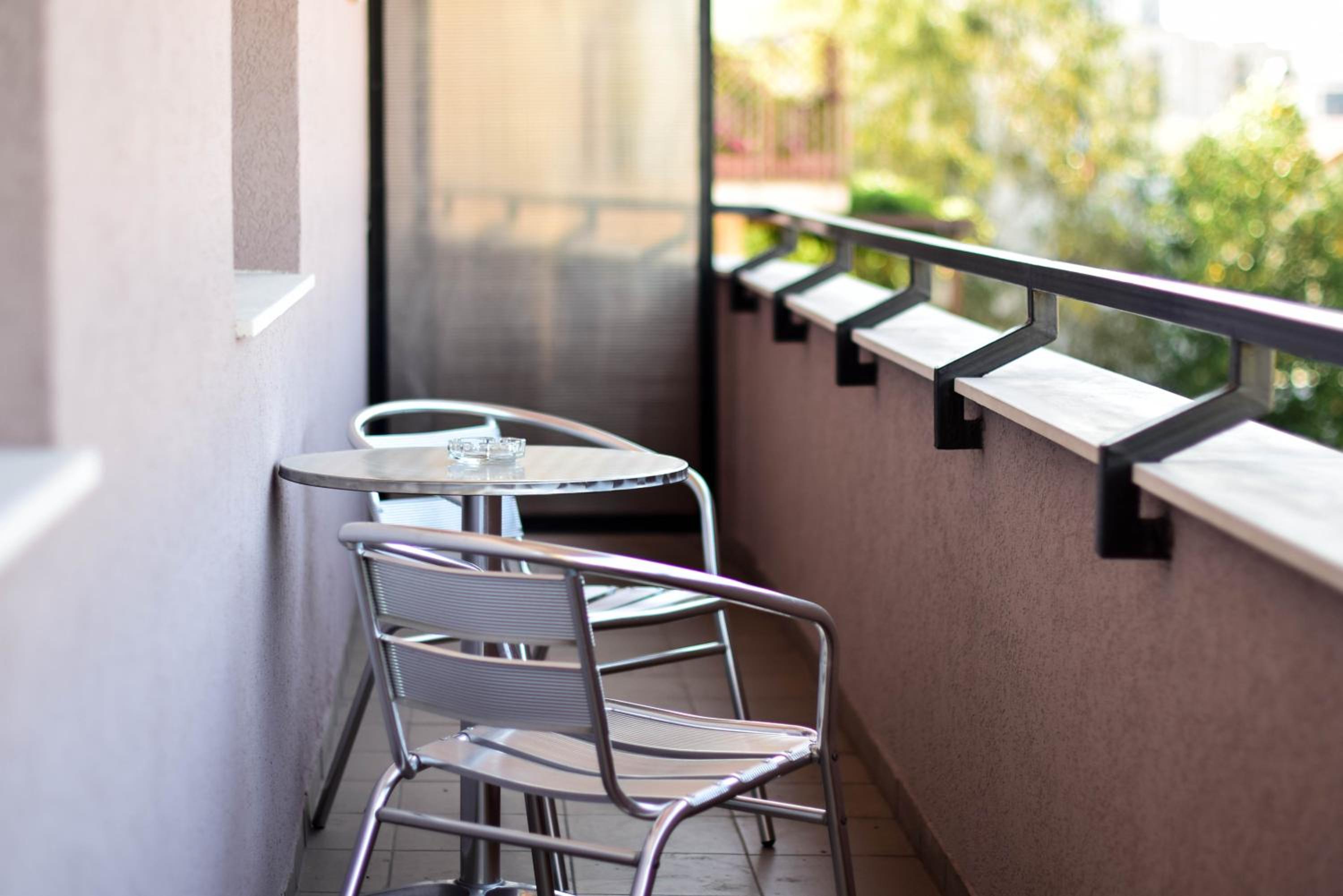 Balcony & Terrace