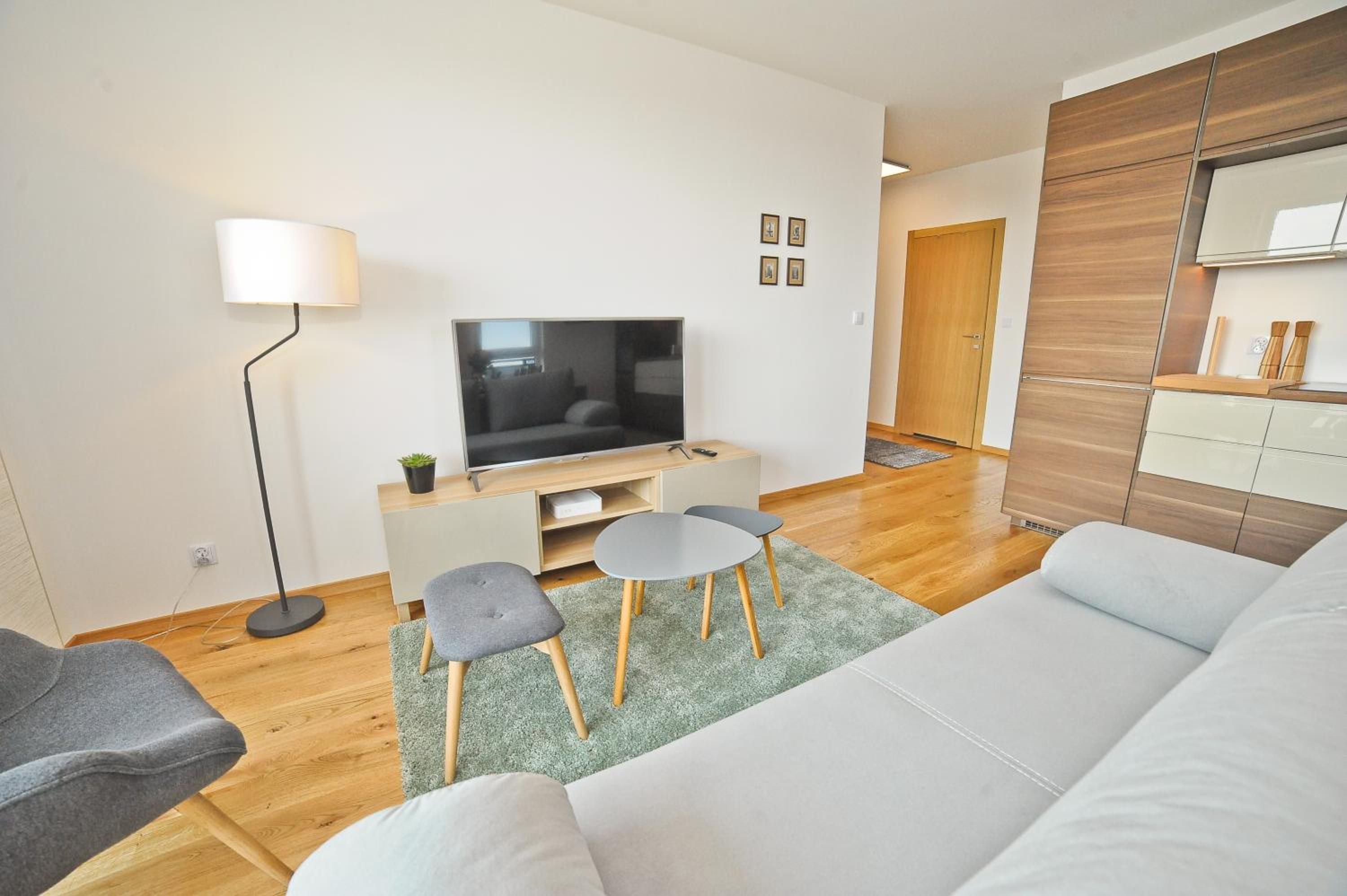 Grand Apartments - Three bedrooms with panorama of the Old Town