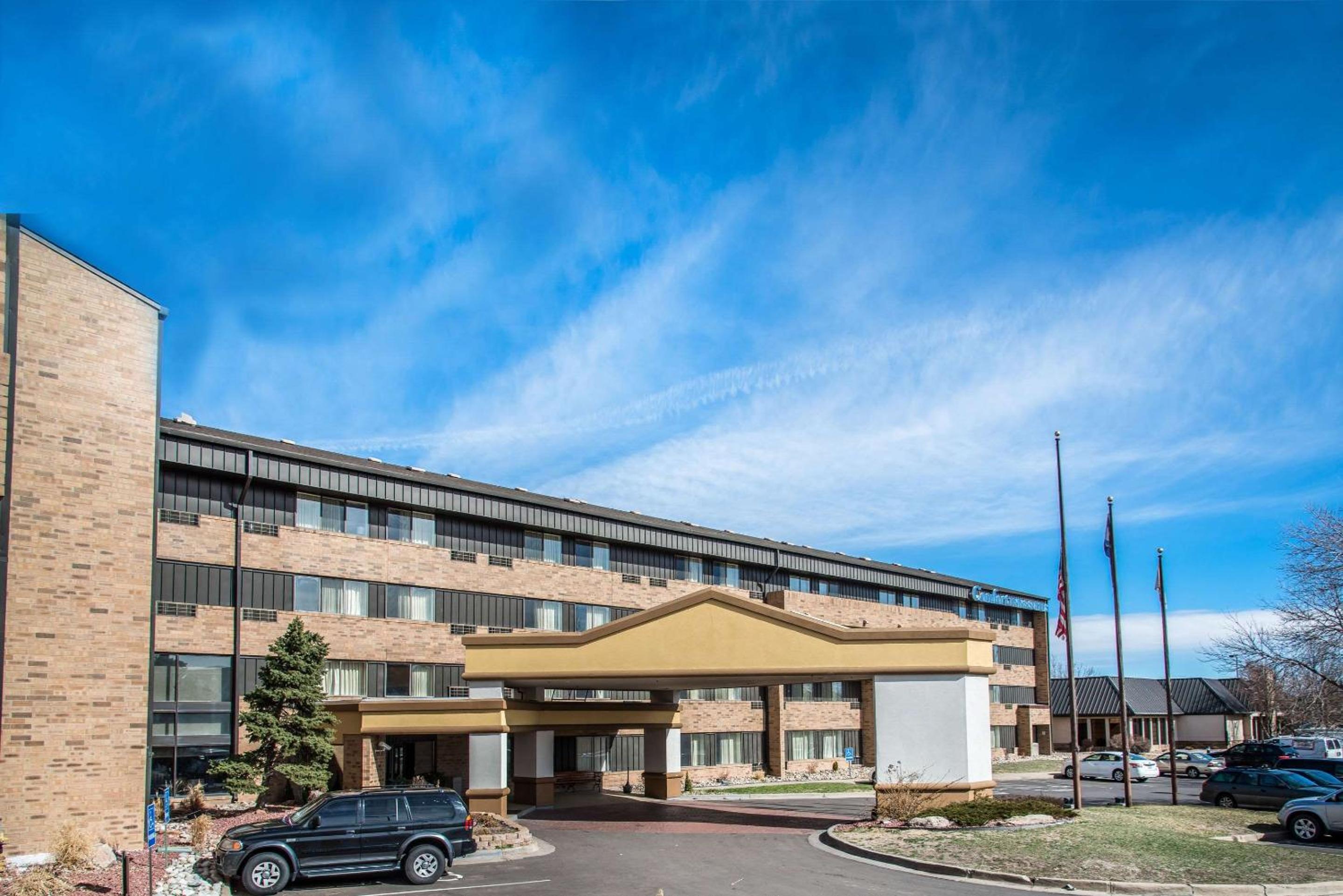 Hotel Comfort Inn & Suites Denver Northfield - Image 1