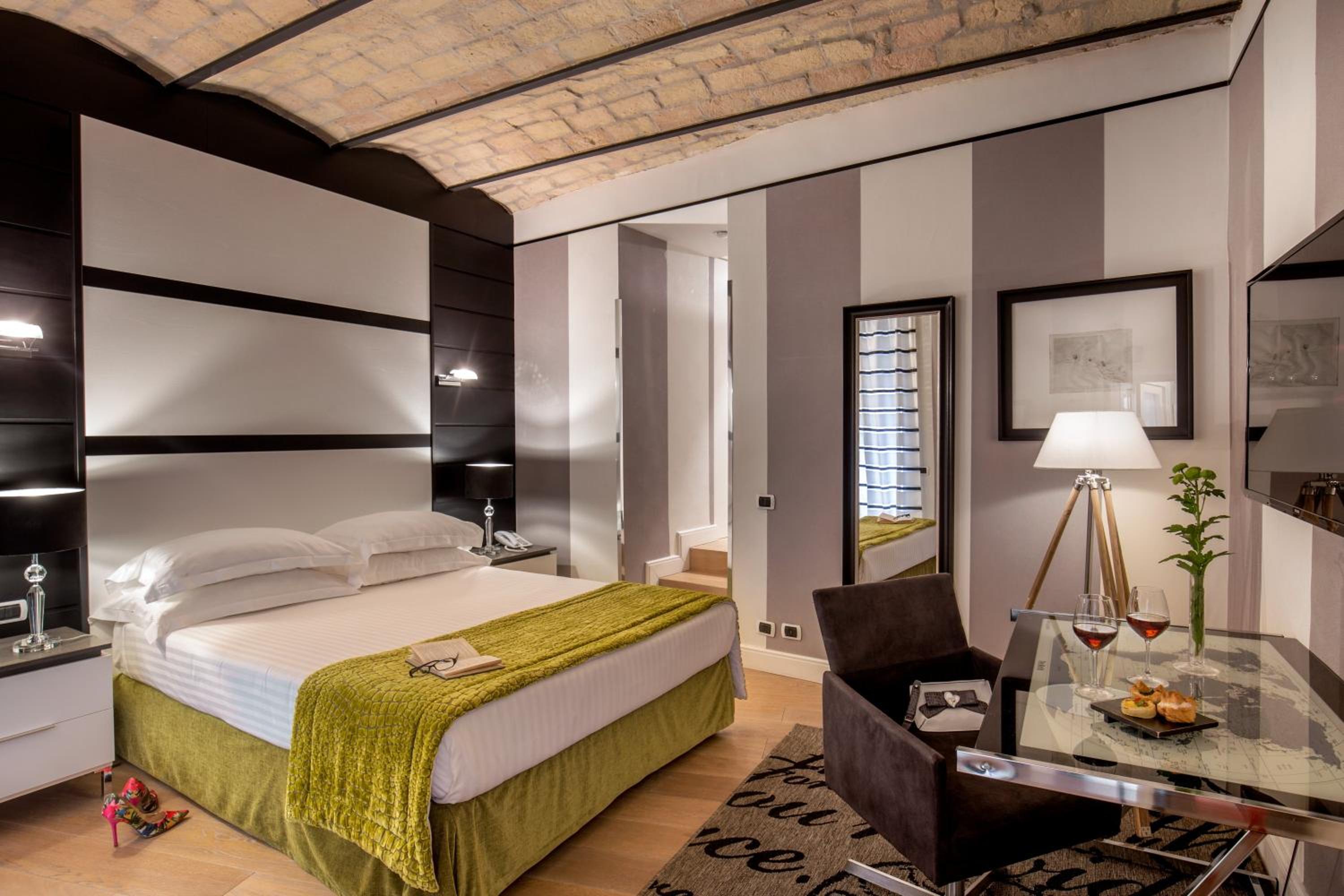 The Inn Apartments Forum by The Goodnight Company