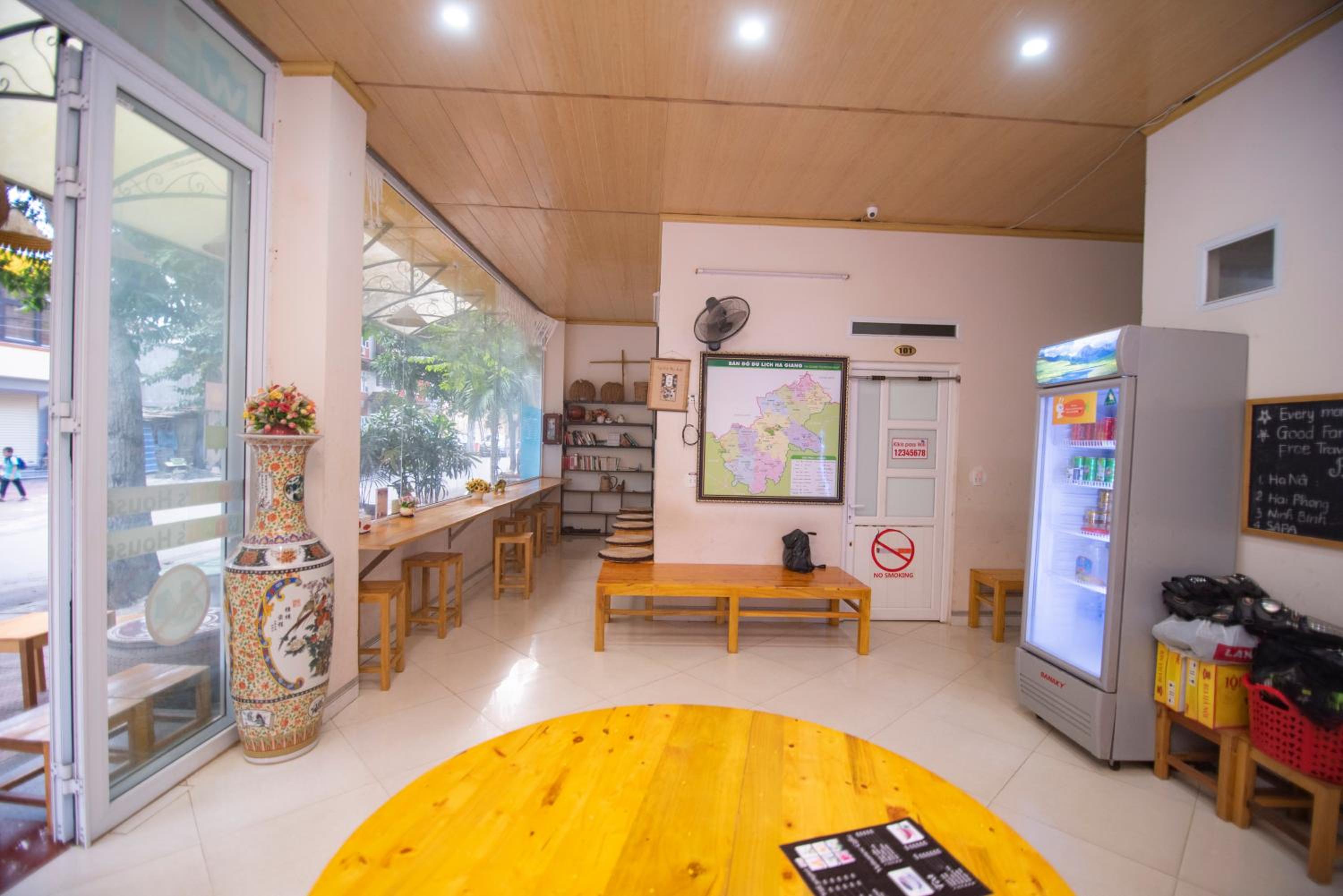 Kiki's House and motorbike for rent