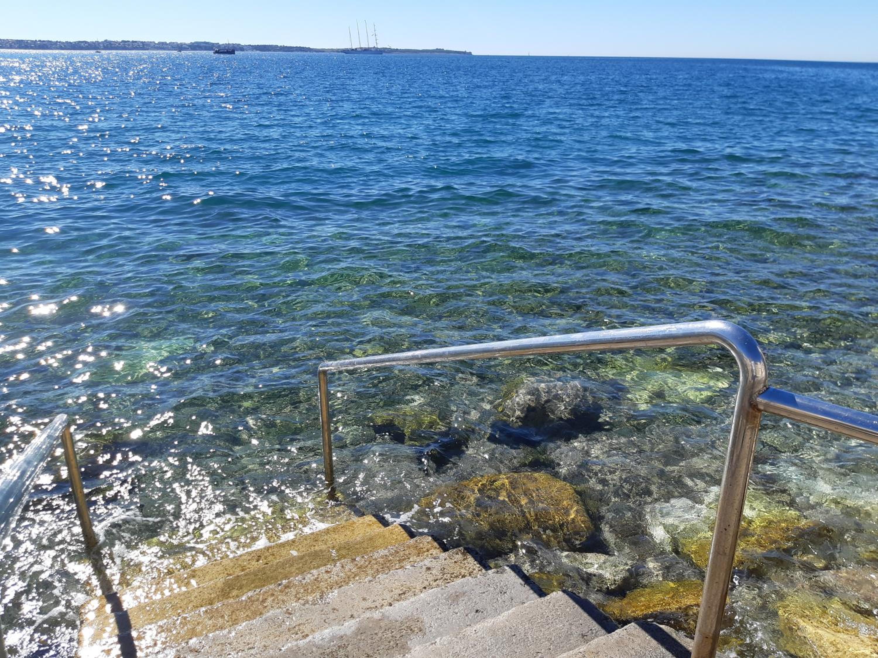 Punta Nana Mira