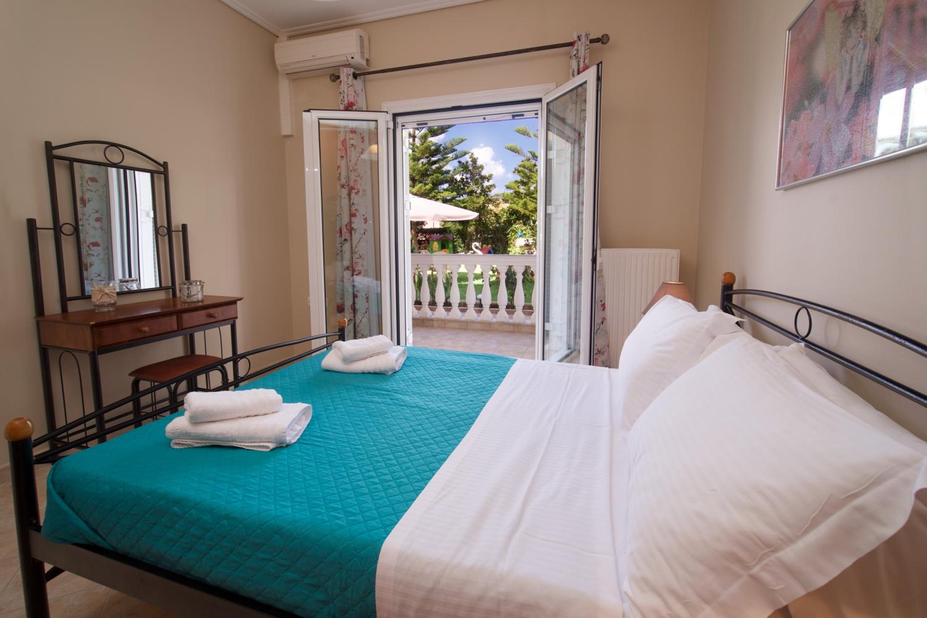 Helenas apartment photo 3