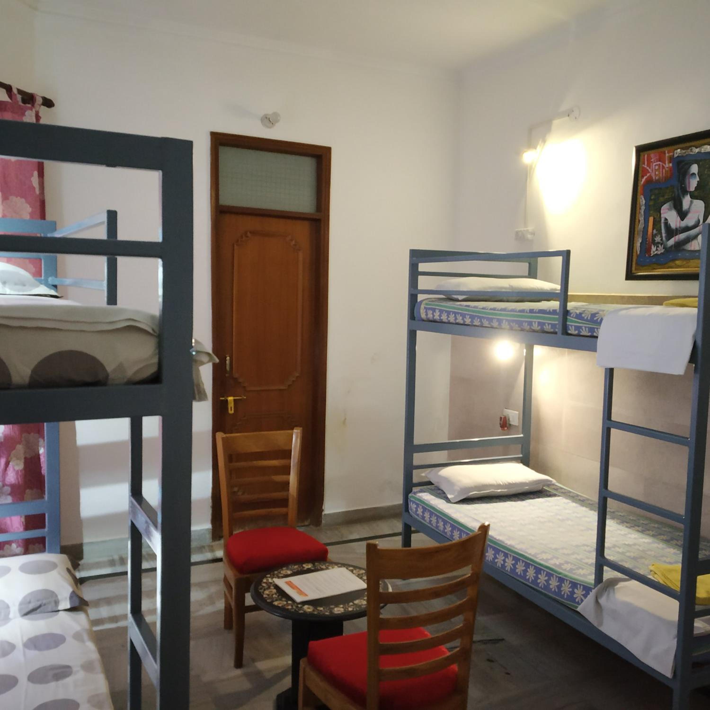N.Homestay