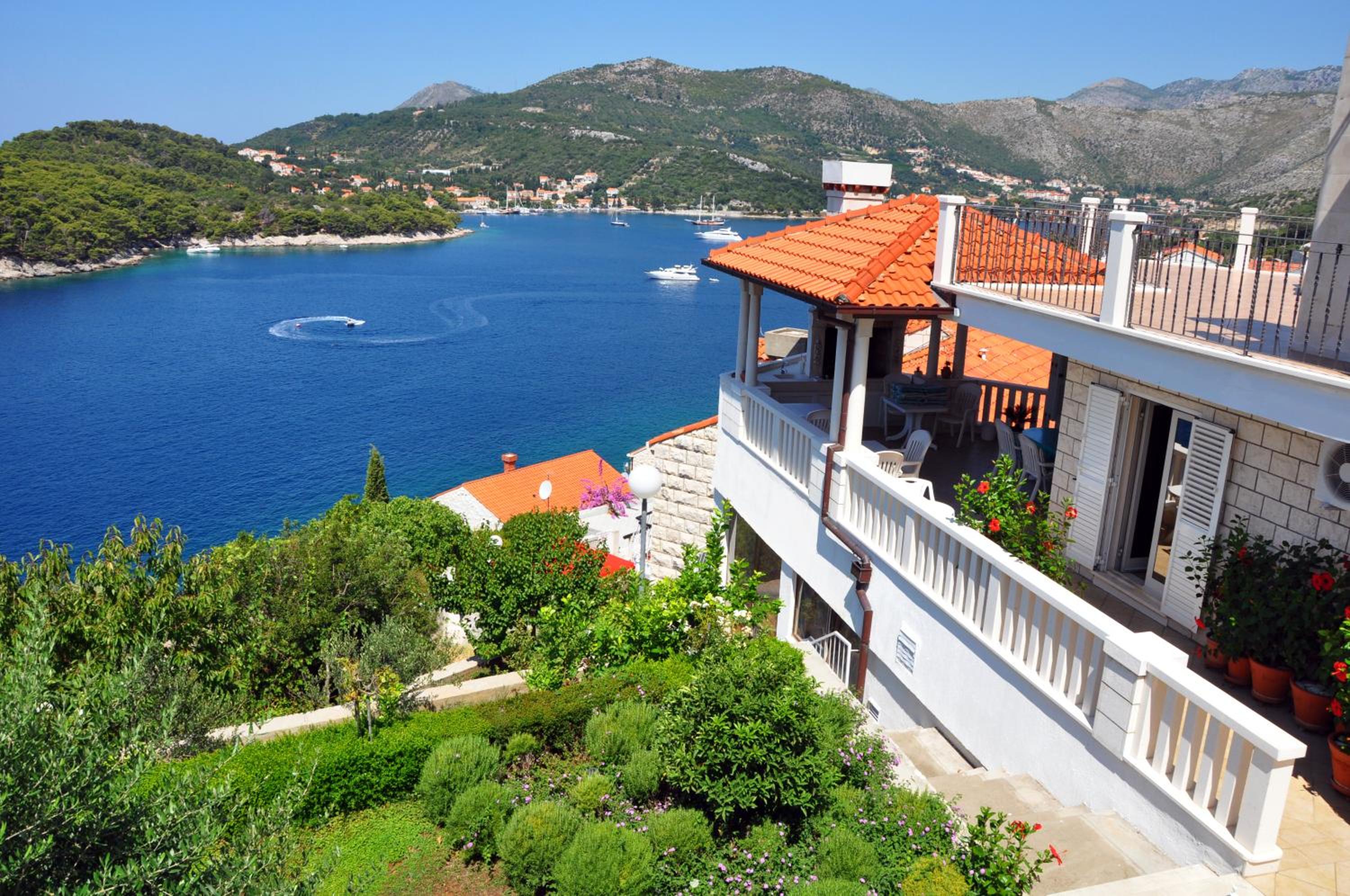 Paradis Apartments