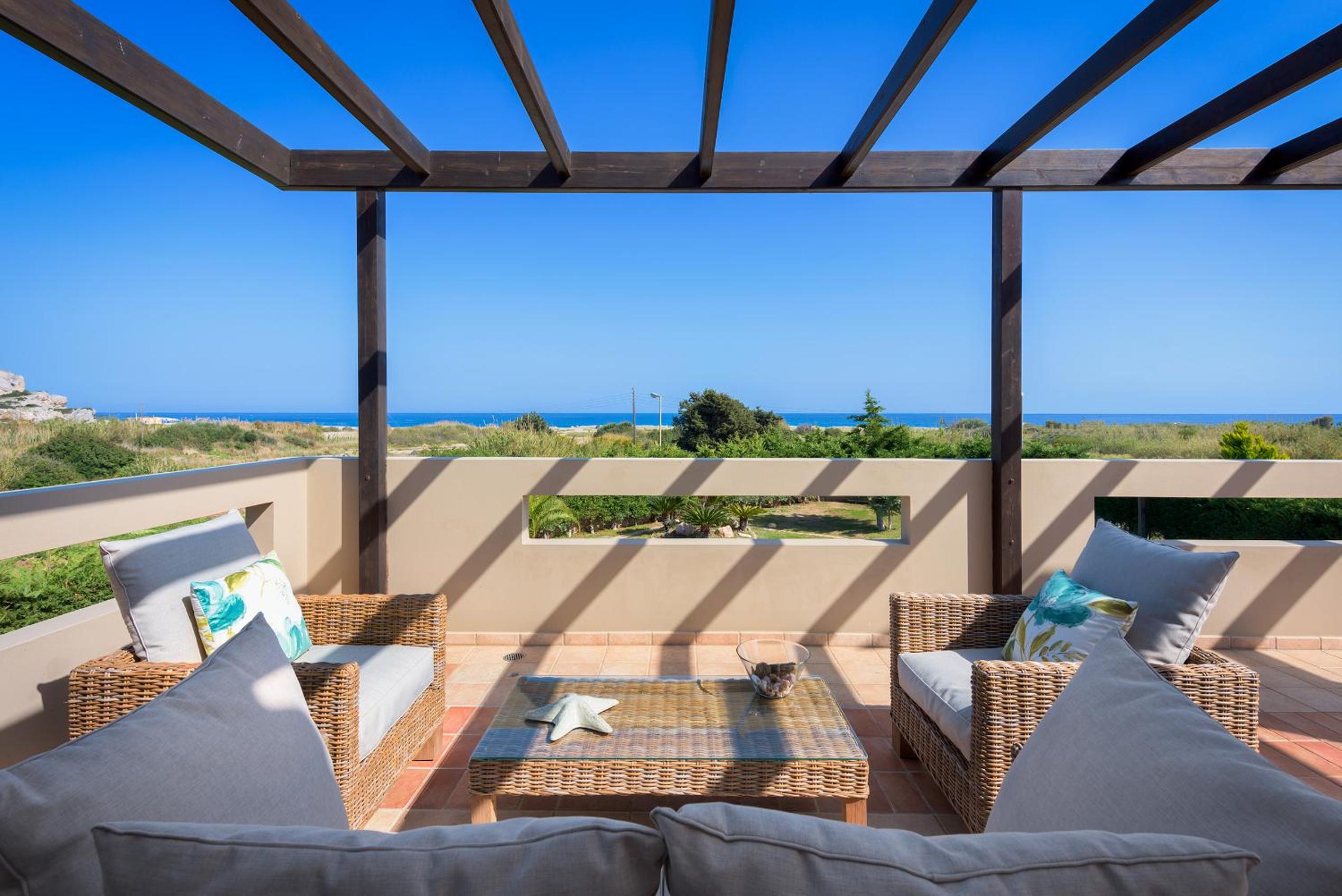 Evergreen Seaside Villa with private pool view 4