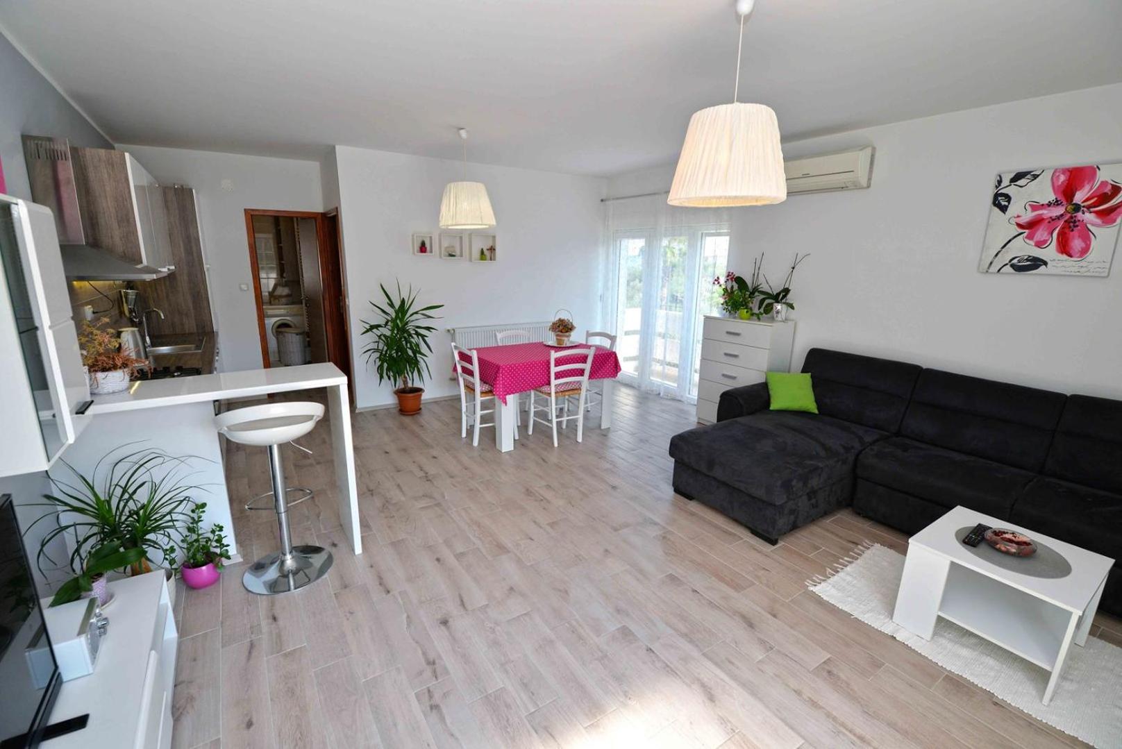 Apartment Kristina view 4