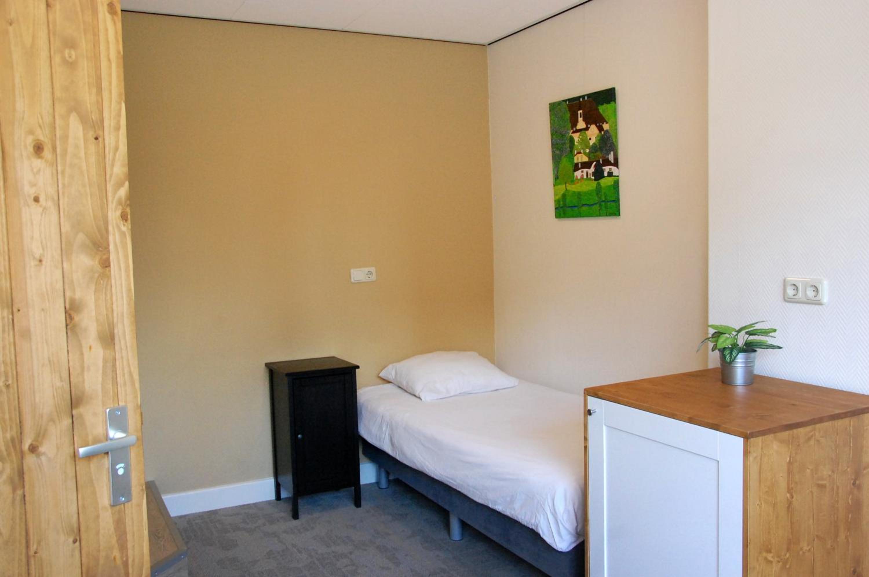 Central-Day Inn