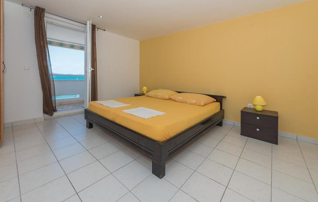 Apartments Lord Pirovac Croatia