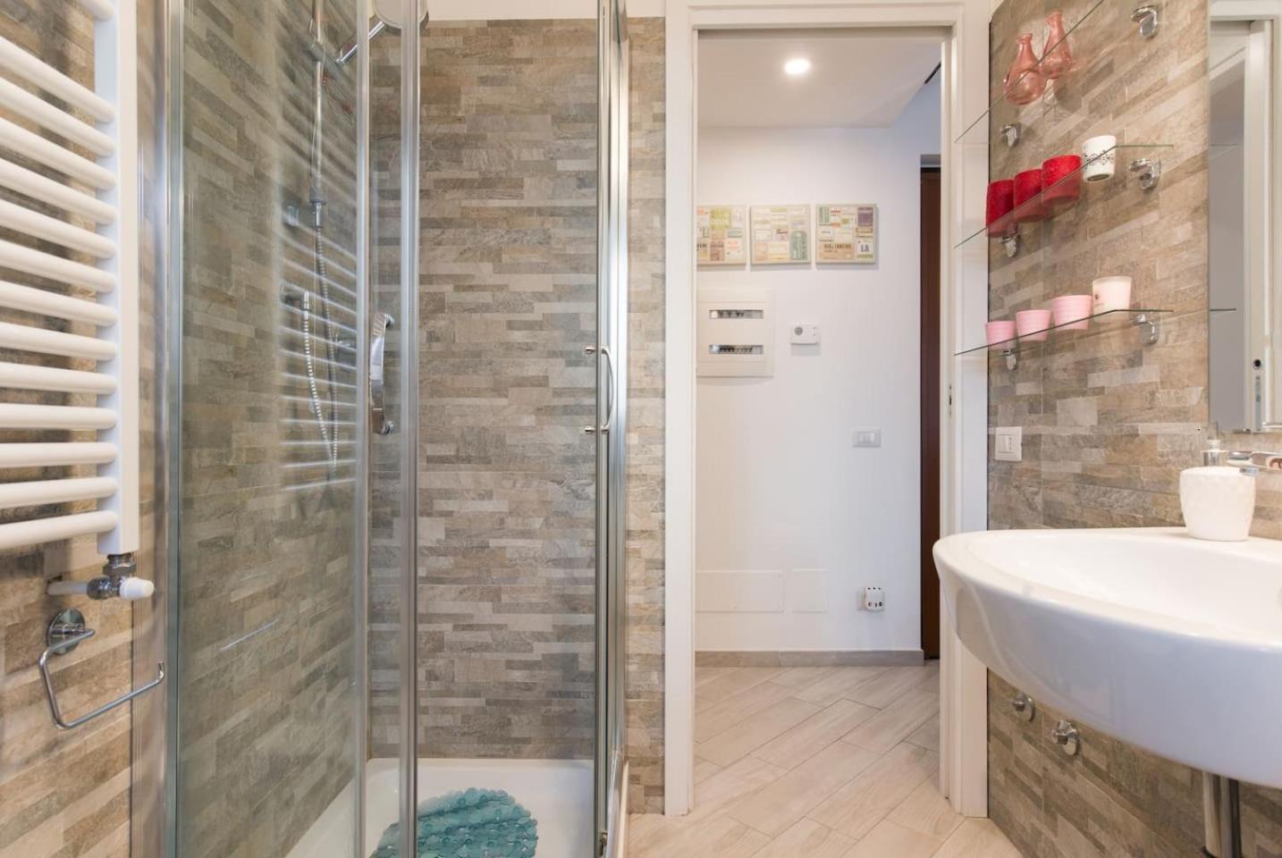 Ottoboni Apartment, 4 persone, balcone, Wi-Fi, Stazione Tiburtina