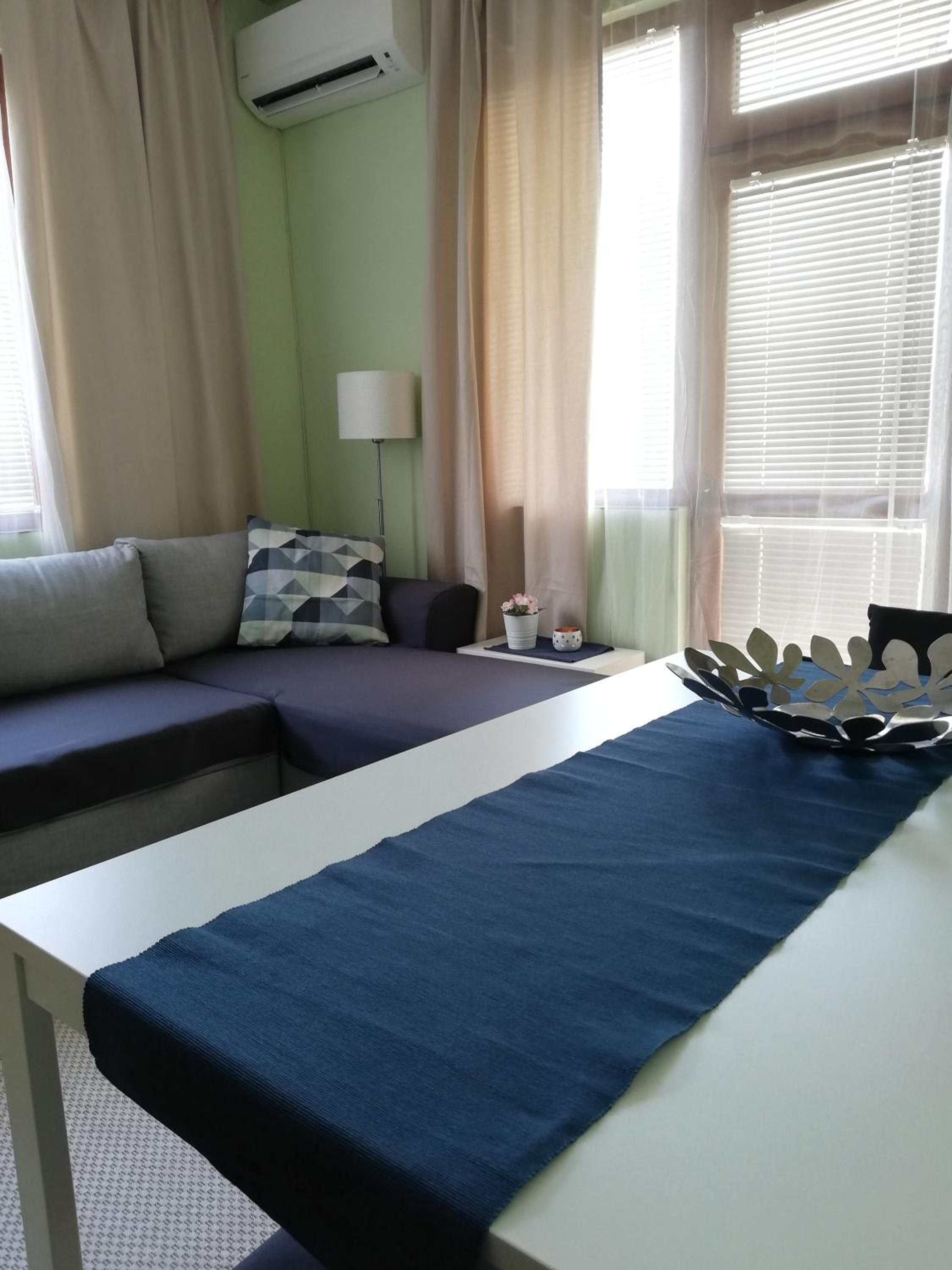 Red Peppers Apartment