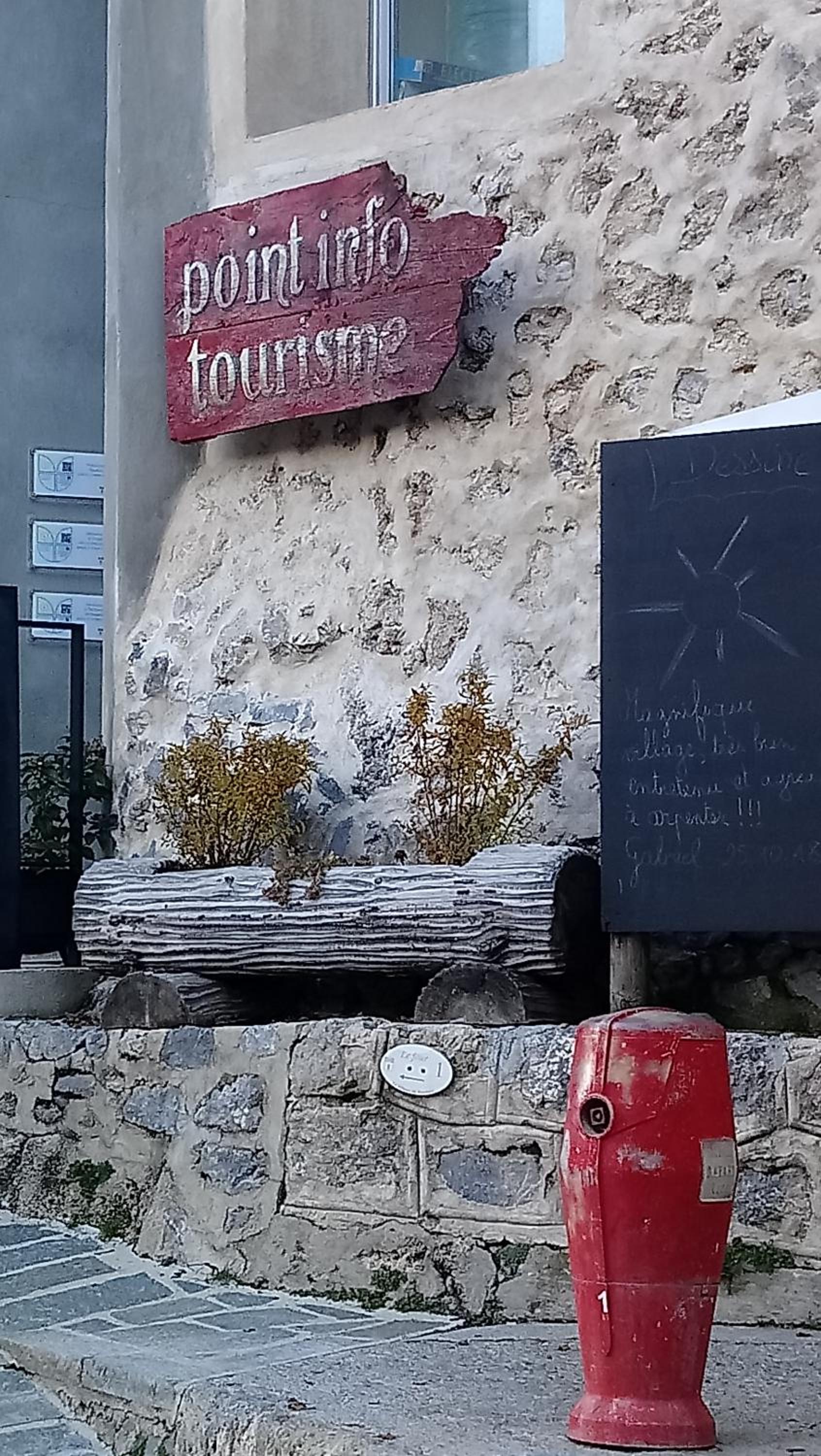 Photo 6