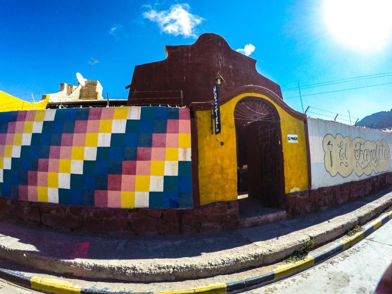 El Farolito Hostel