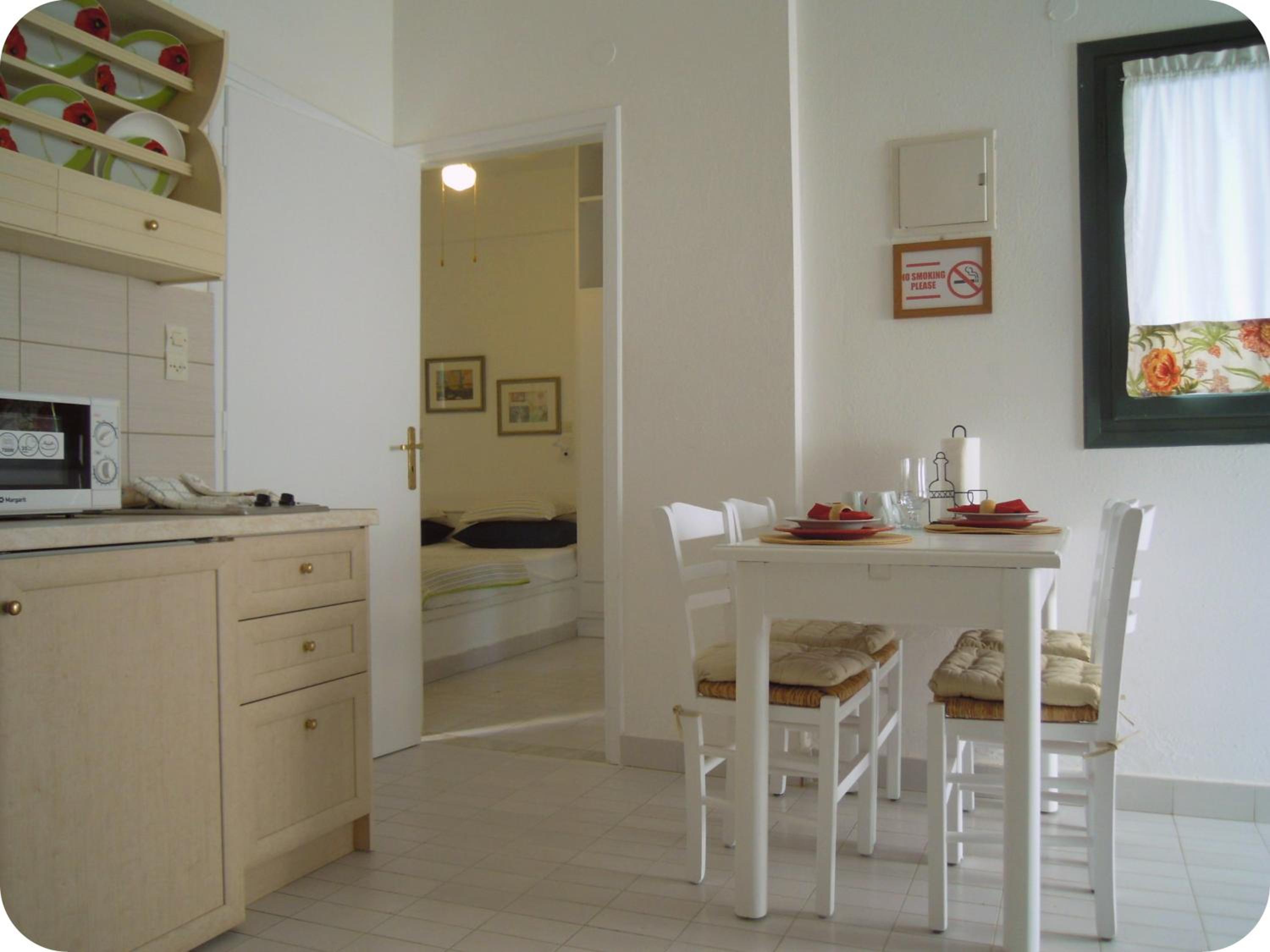 Palemilos Apartments
