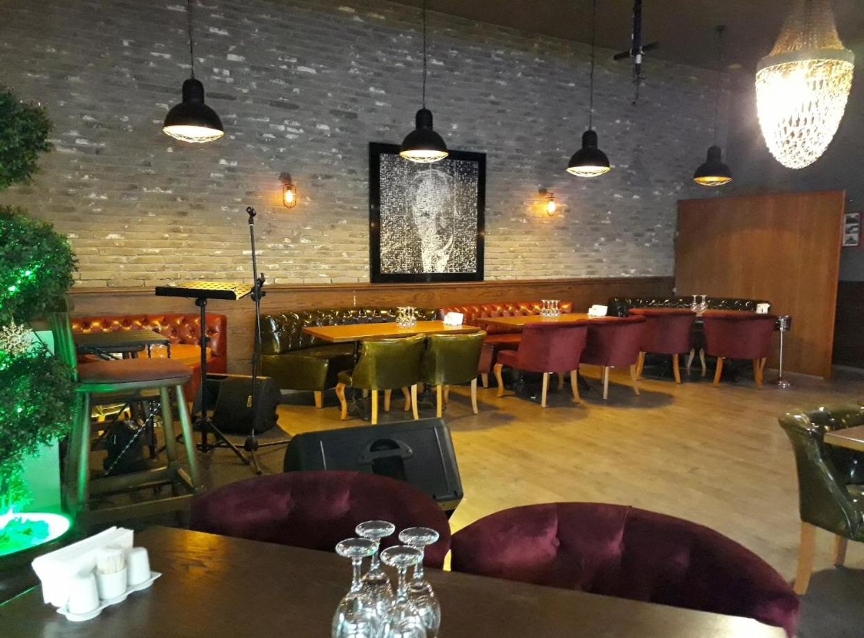 restaurant