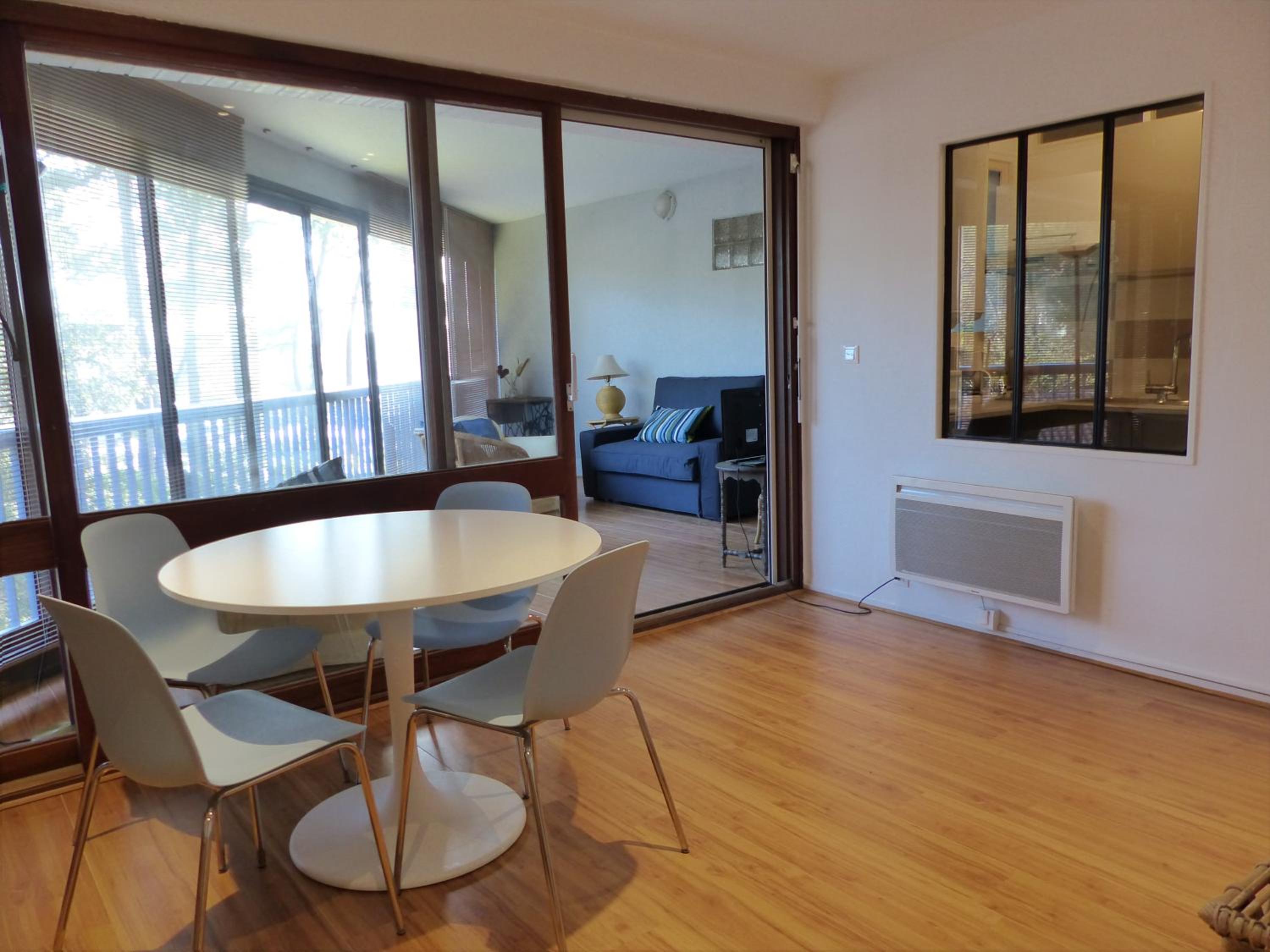 Appartement Résidence JEAN RAMEAU 2 personnes vue sur le port #0278 wifi gratuit view 3