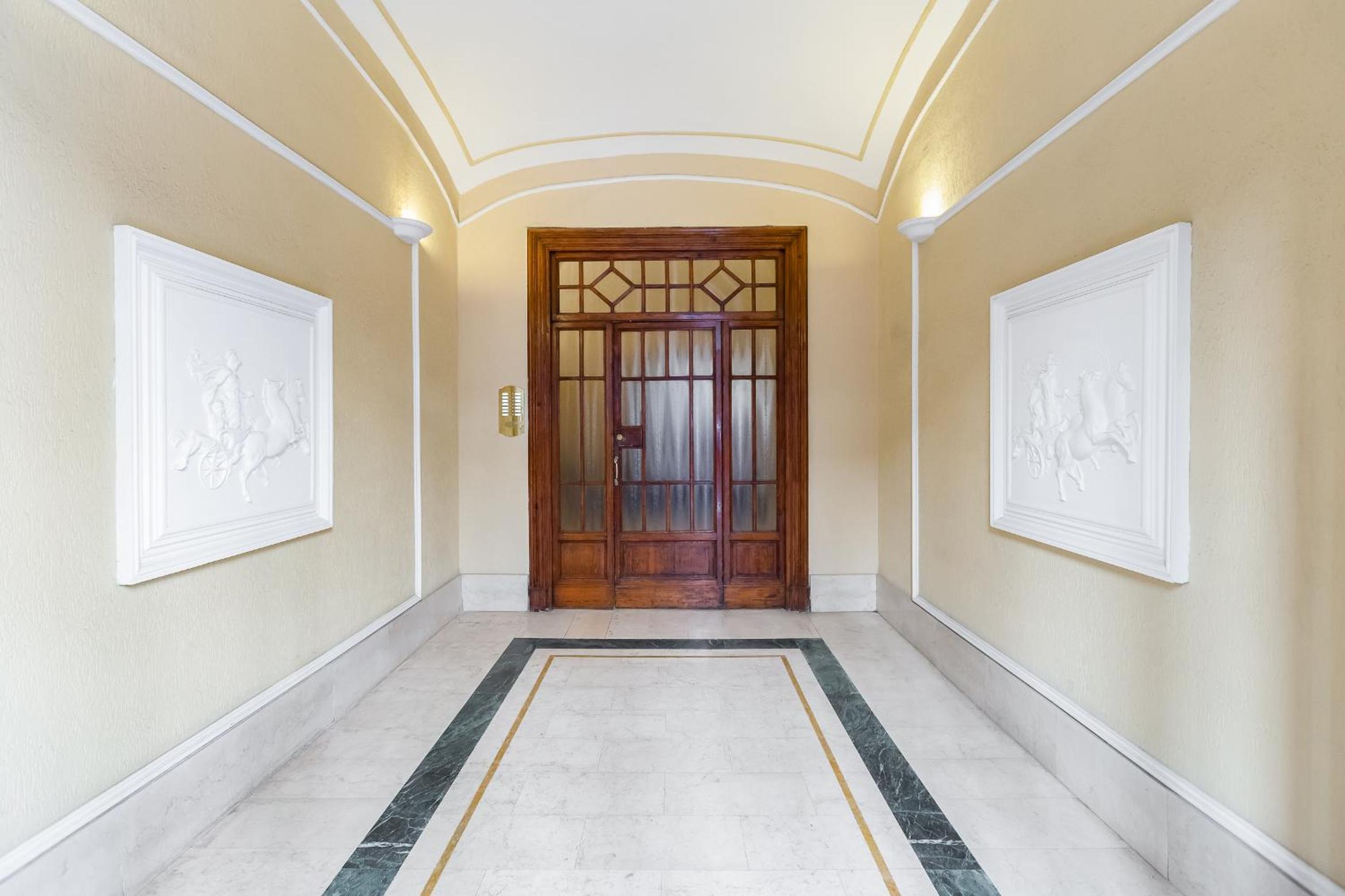 Elegant Apartment Rome