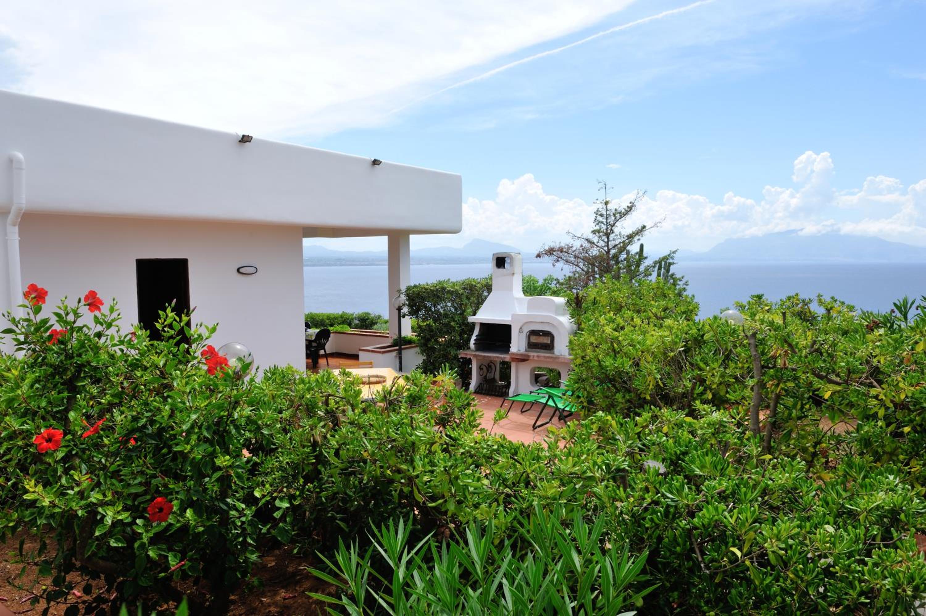 Villa Linda, Exceptional Sea-view photo 4