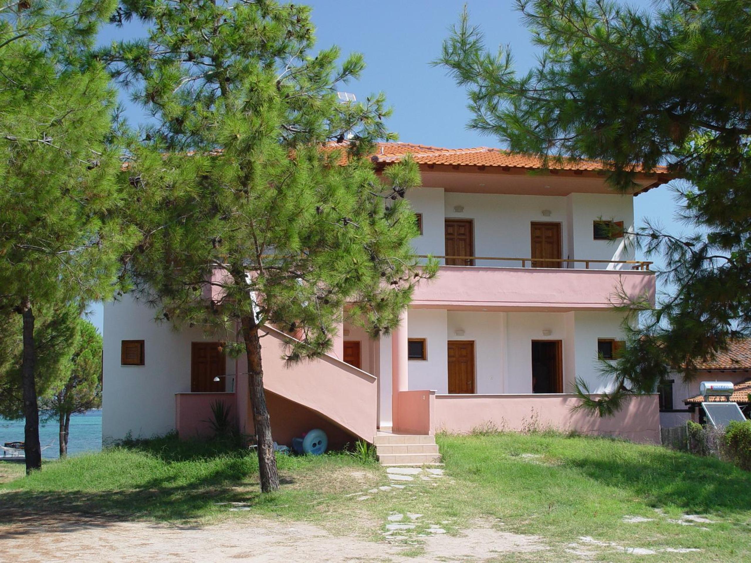 Studios Efi beach