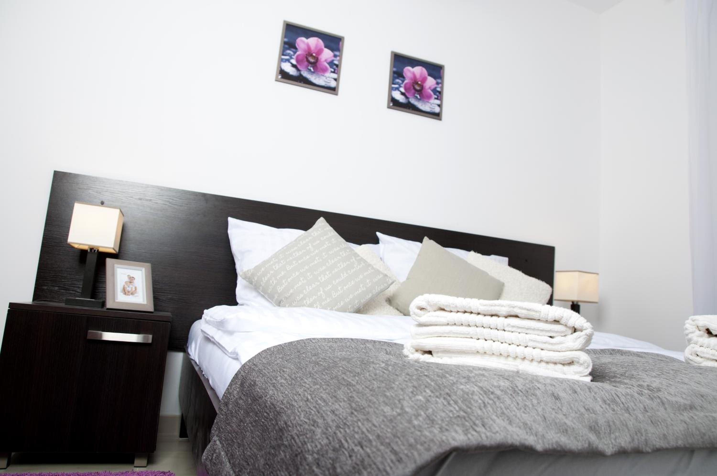 Apartament IKAR z ogródkiem, blisko morza