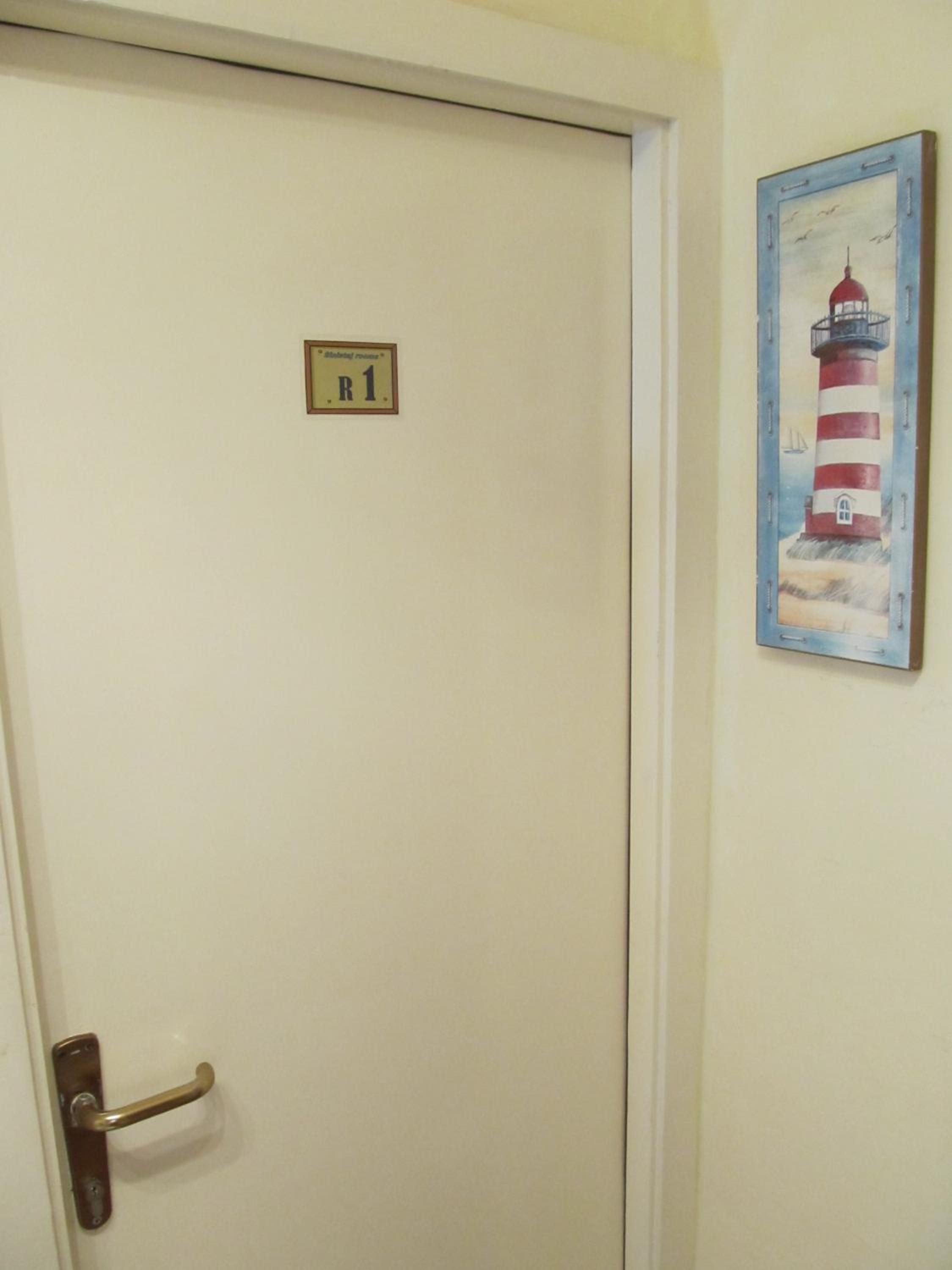 Sinistaj Rooms