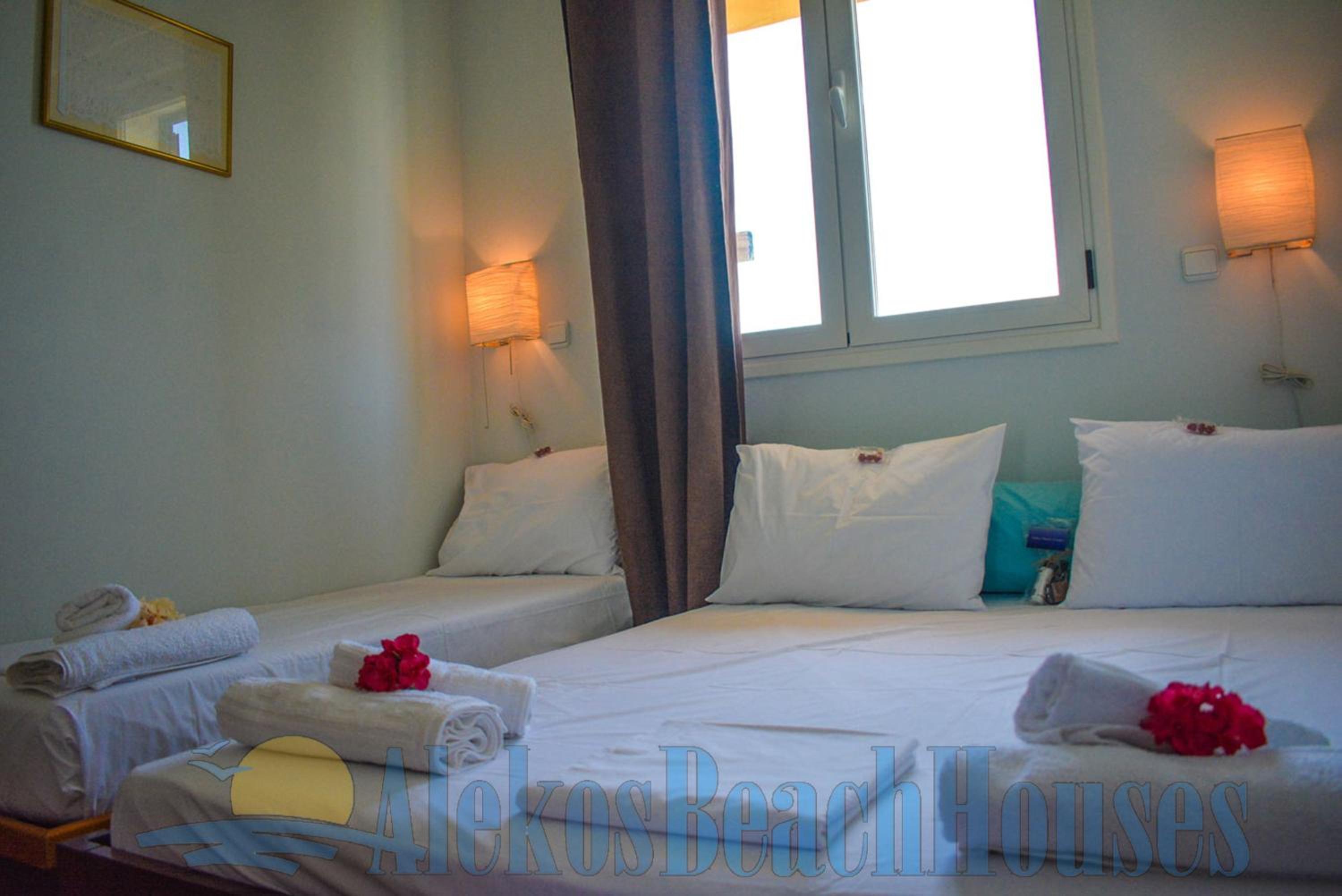 Alekos Beach Houses-Sundance Beach Resort photo 4