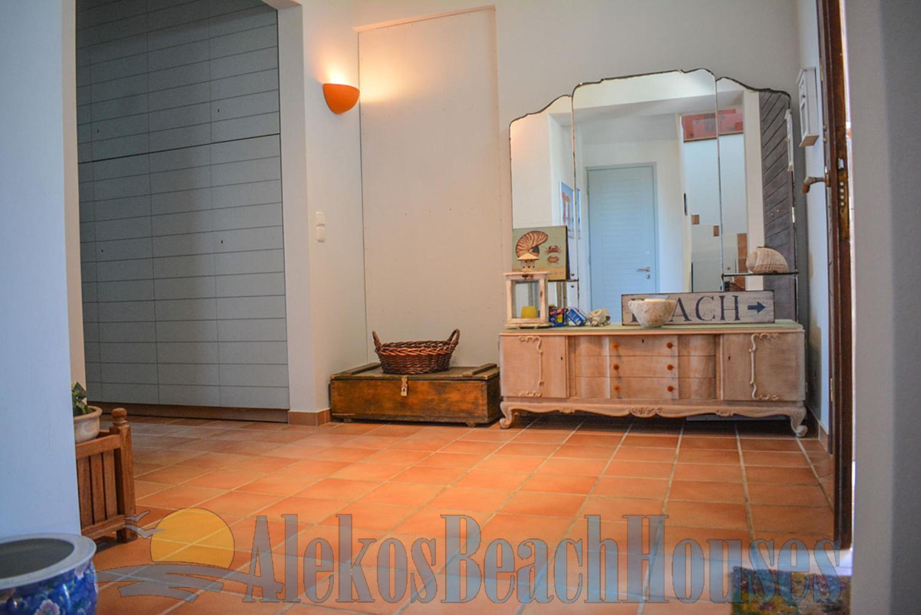 Alekos Beach Houses-Sundance Beach Resort photo 3