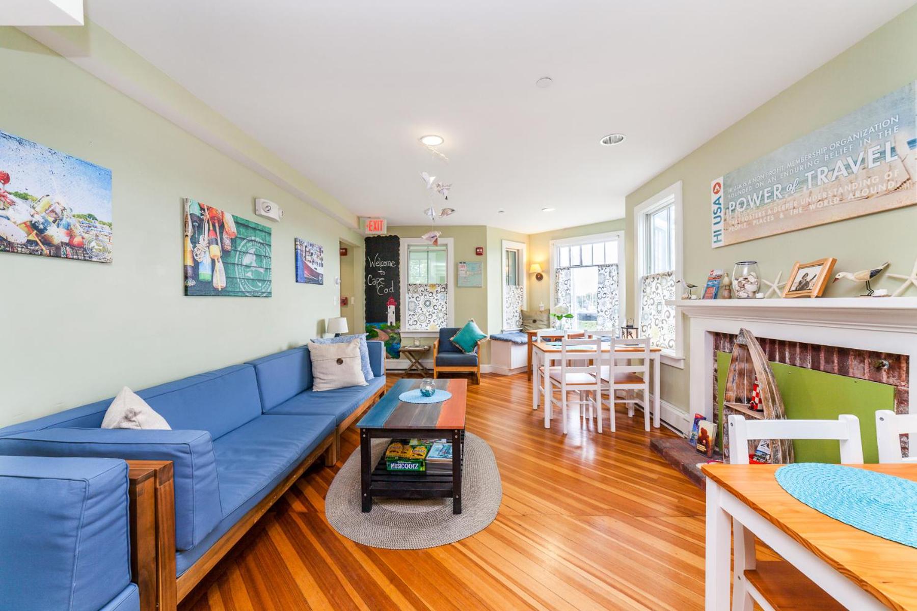 HI - Hyannis Hostel