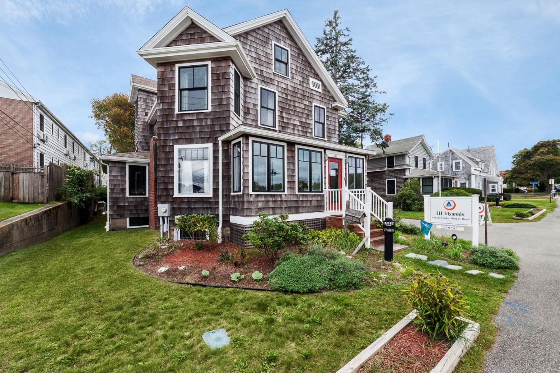 HI - Hyannis Hostel
