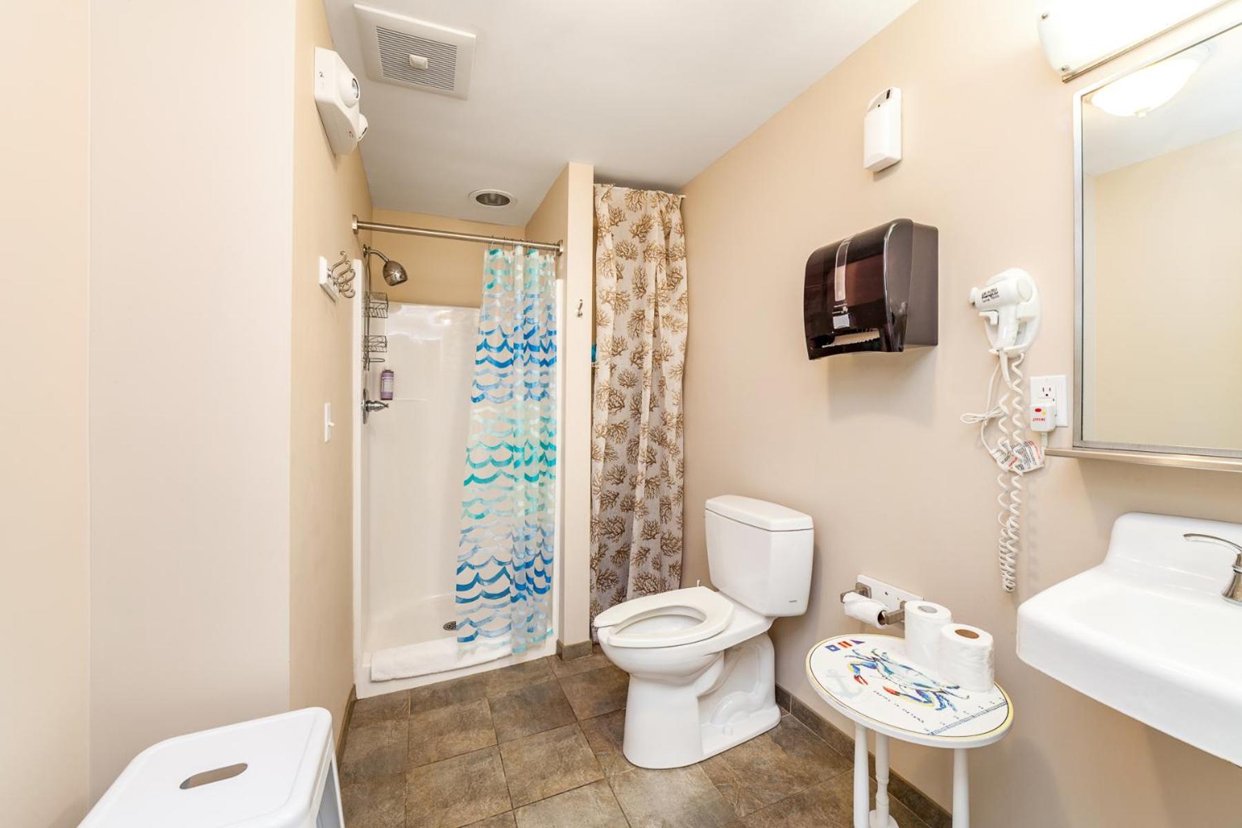 HI - Hyannis Hostel