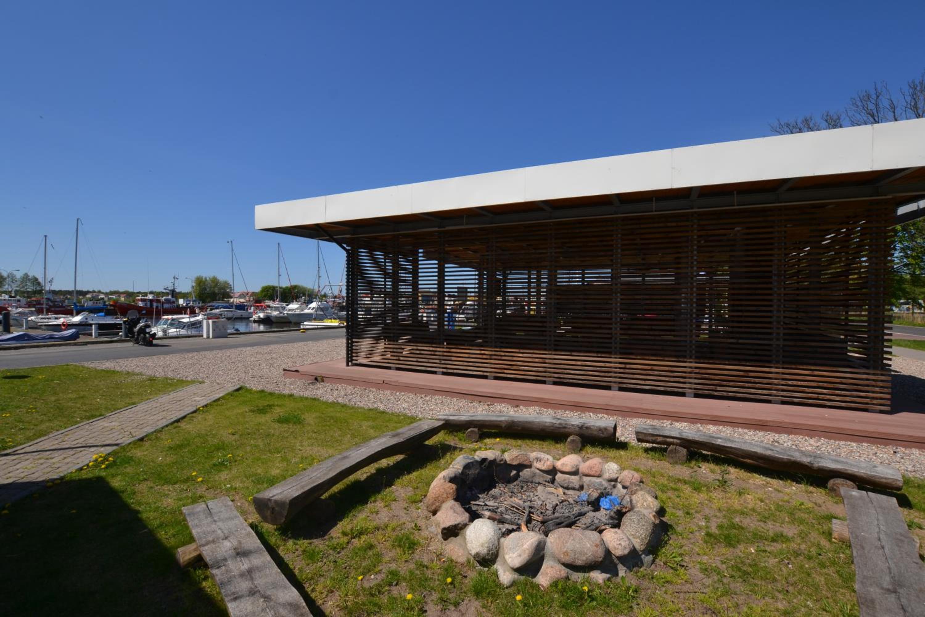 Photo 42
