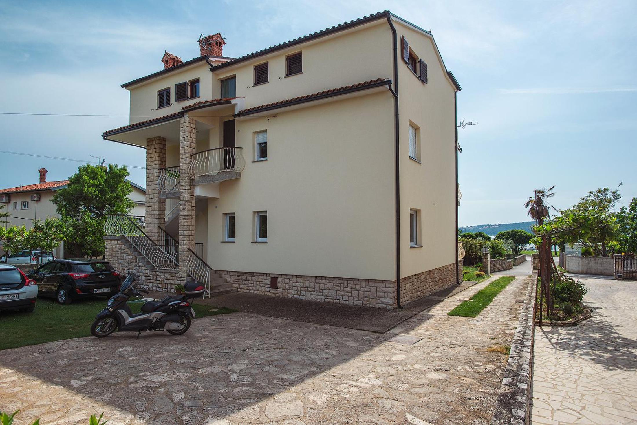 Apartment Ratko