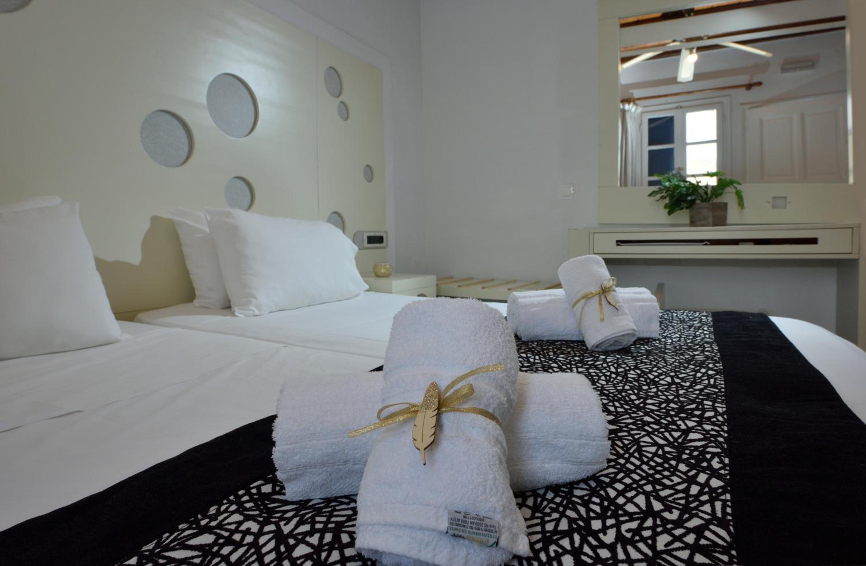 Adonis Rooms view 3
