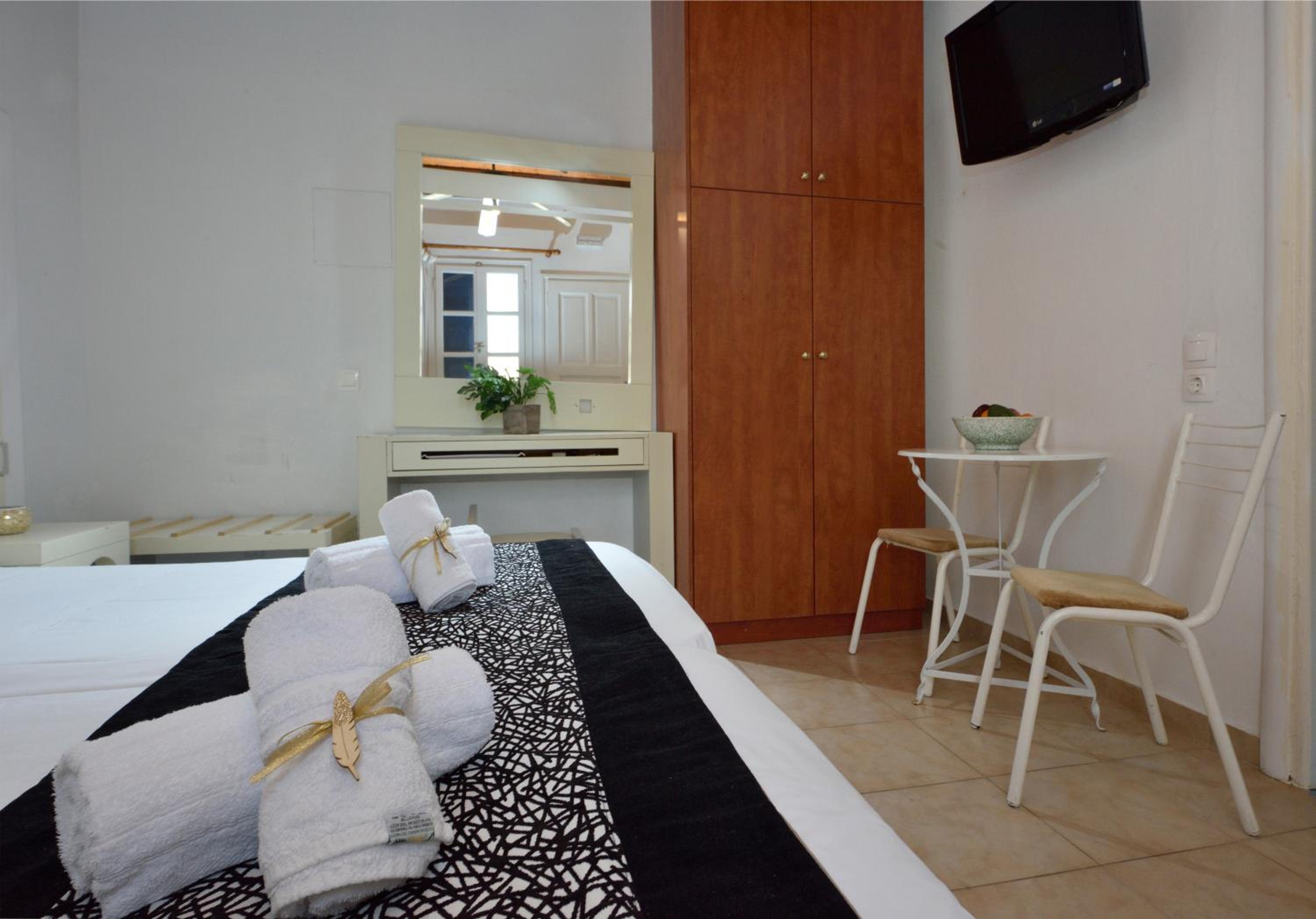 Adonis Rooms