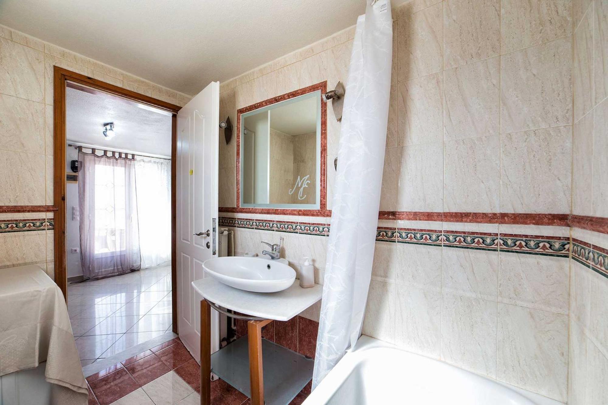 Seaview Apartment photo 5