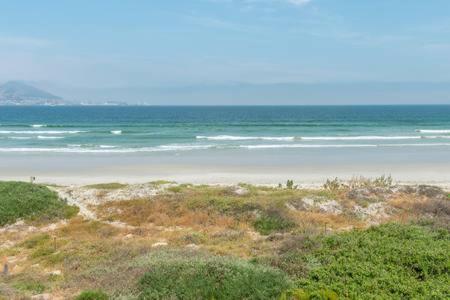 325 Leisure Bay Cape Town view 2