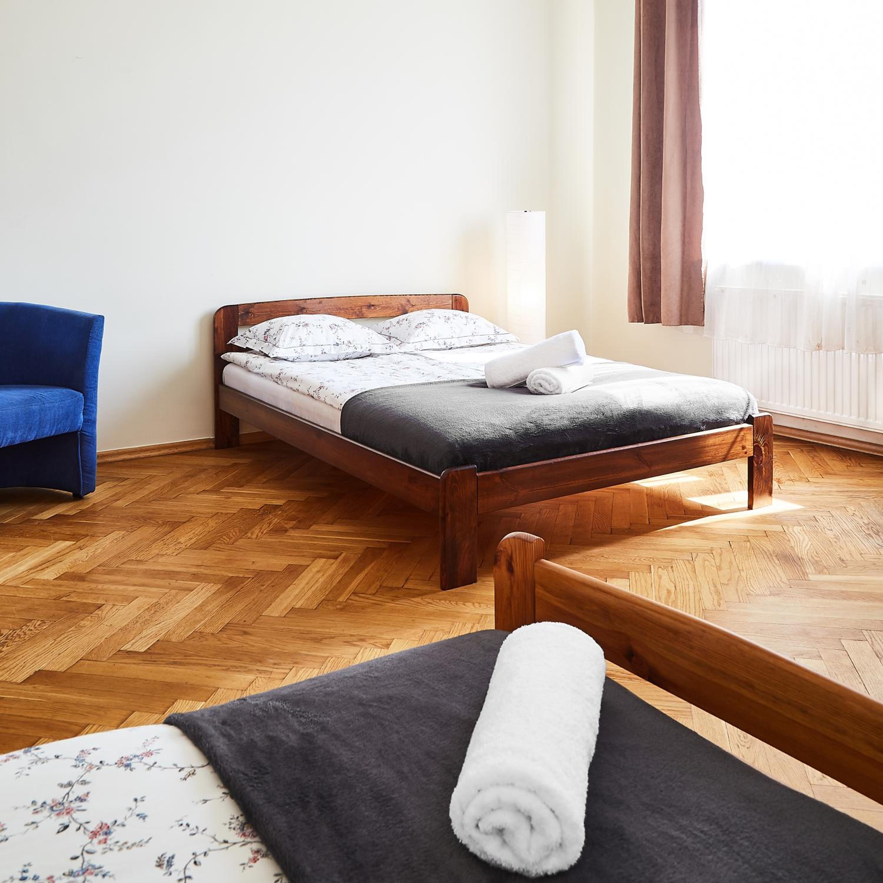 Green Yard Apartment Krowoderska Street view 4