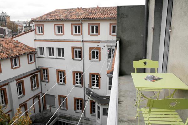 Balcony & Terrace