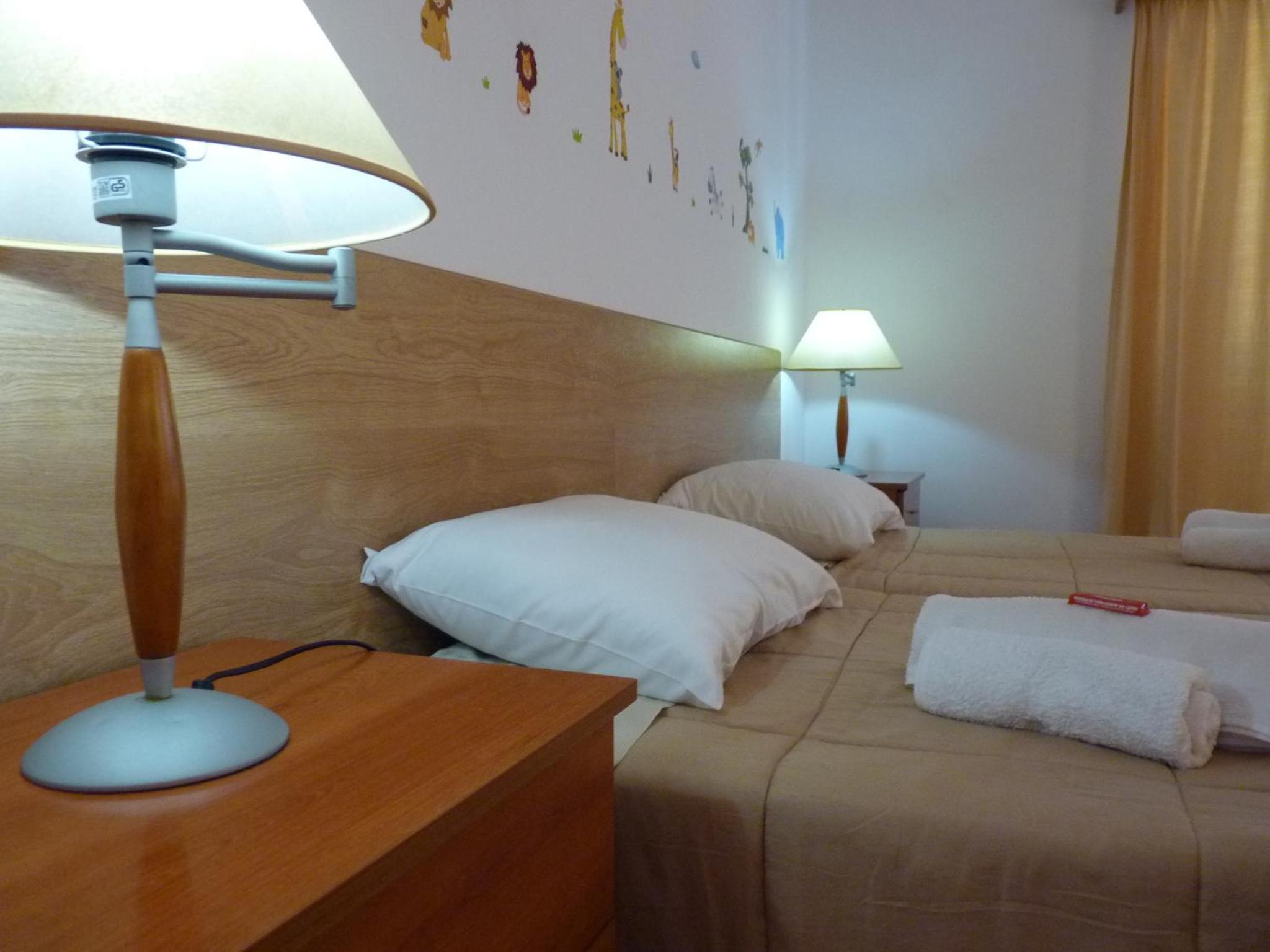 Photo 46 sur 57 de AZORES HOLIDAYS HOUSE -B&B - Suites - Self Check-in KEYBOARD
