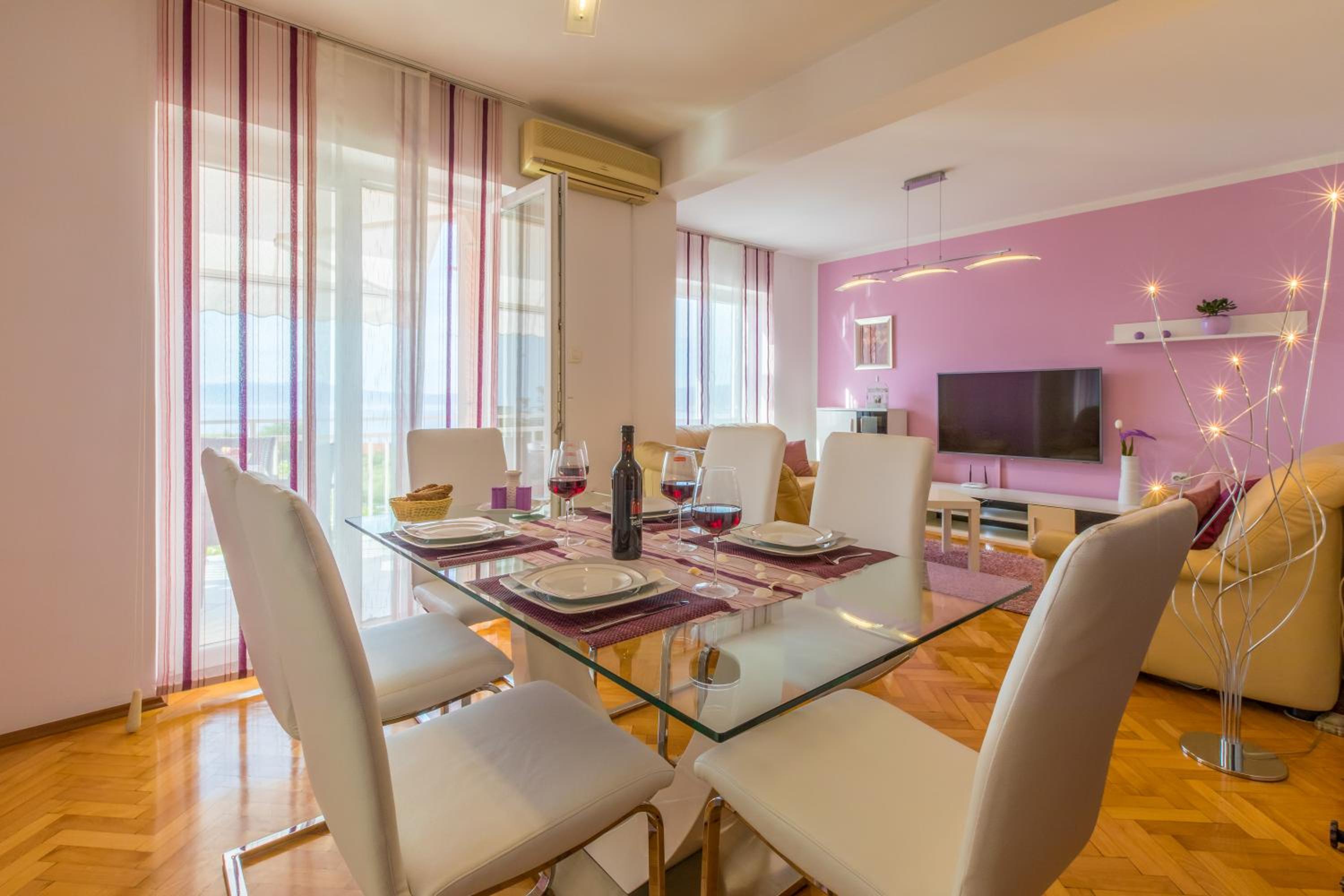Apartmani Nicol view 2