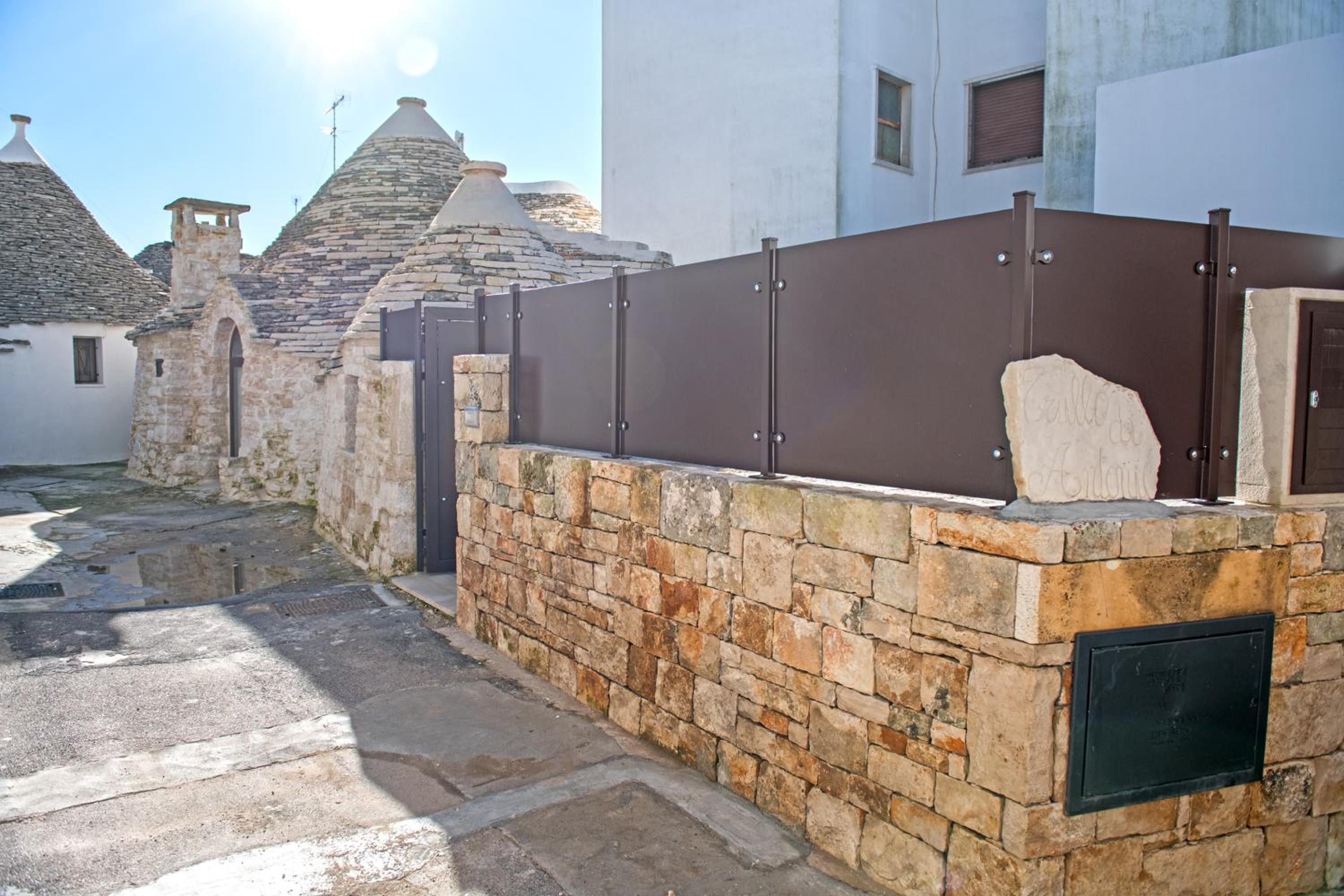 Suite DOMANGI Trullo Antonio
