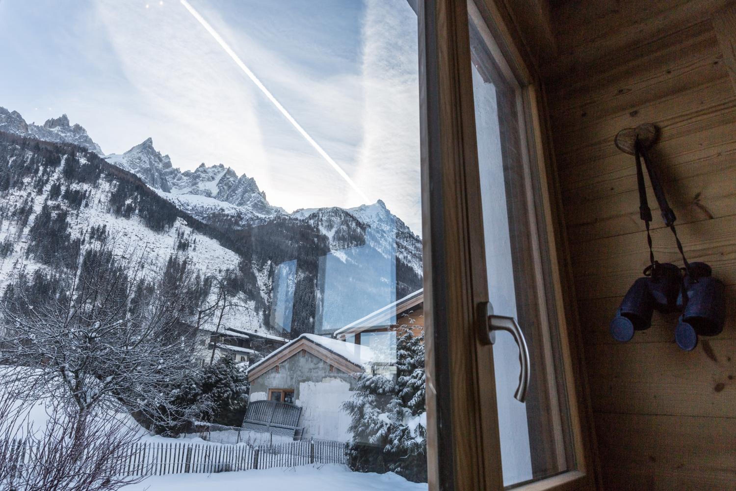 Chalet Yolo view 3