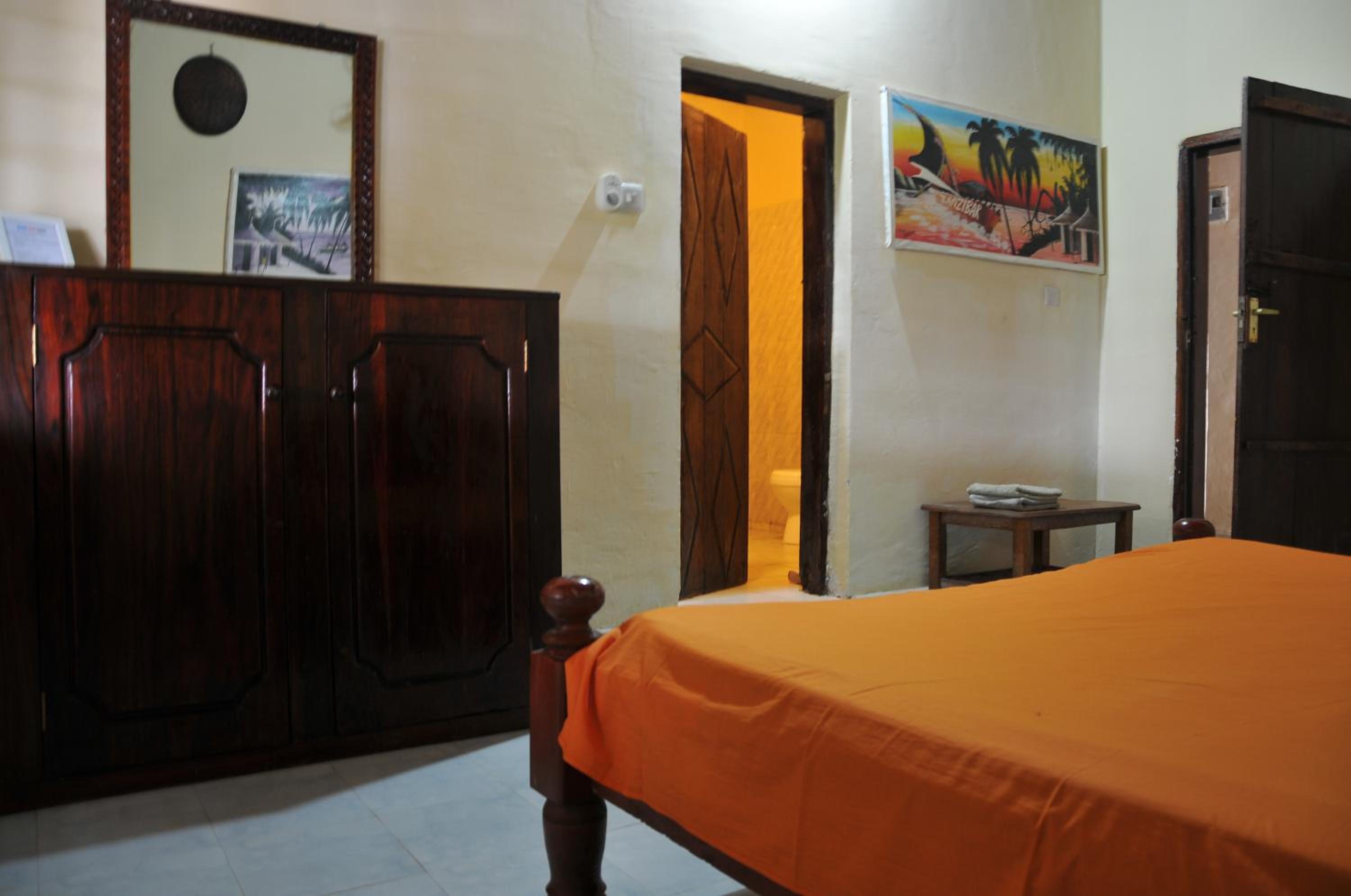 Mama Njoe Lodge
