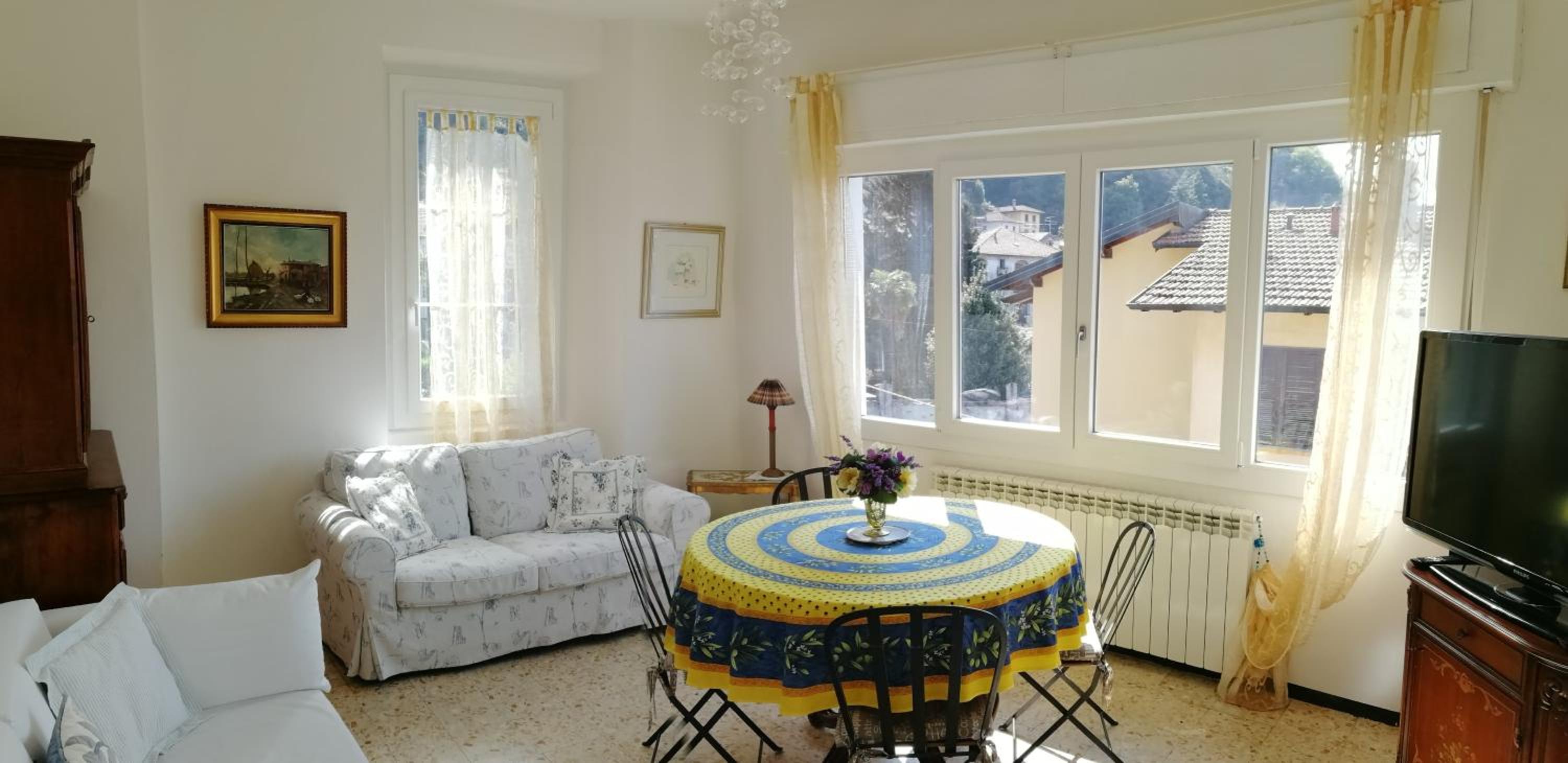 Villa Cardano Maccagno close to every destination