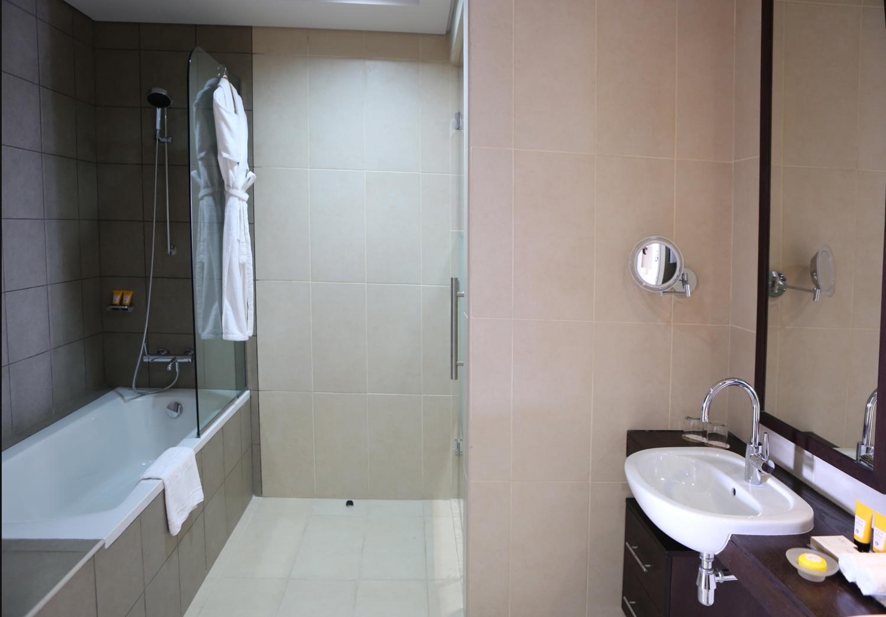 Rixos The Palm Hotel & Suites – Ultra All Inclusive, Dubai Rixos The Palm Hotel & Suites – Ultra All Inclusive, Dubai