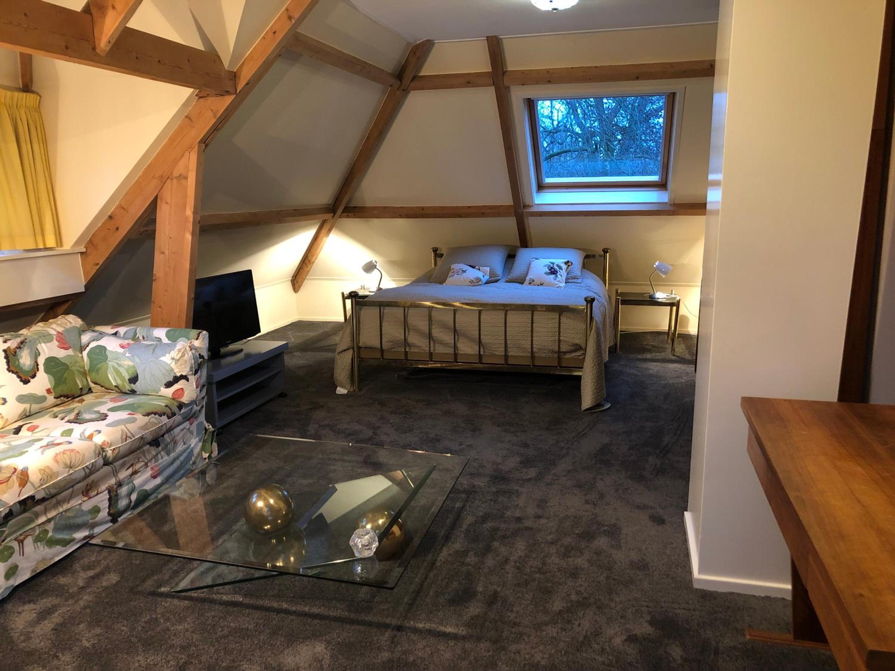 Apartment in Romantic Villa